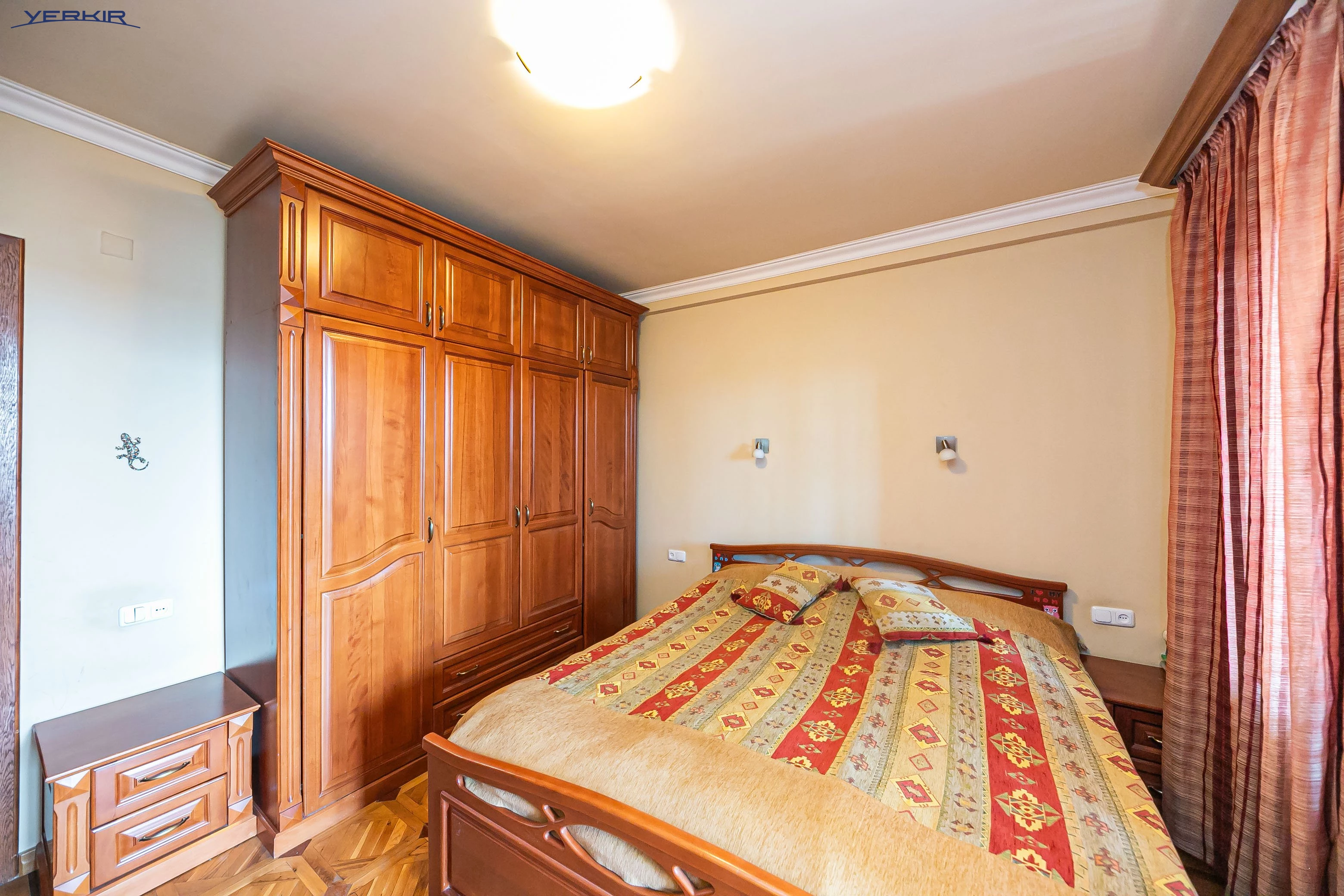 Բնակարաններ Կոդ` 9+2858223