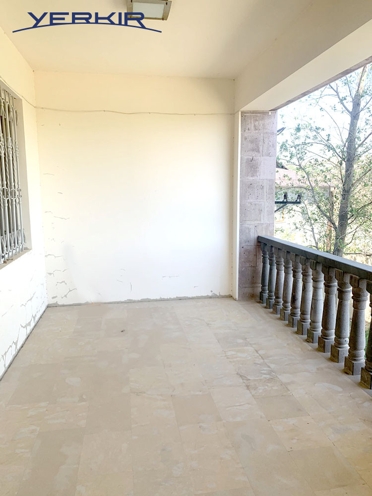 Առանձնատներ Կոդ` 6+504831