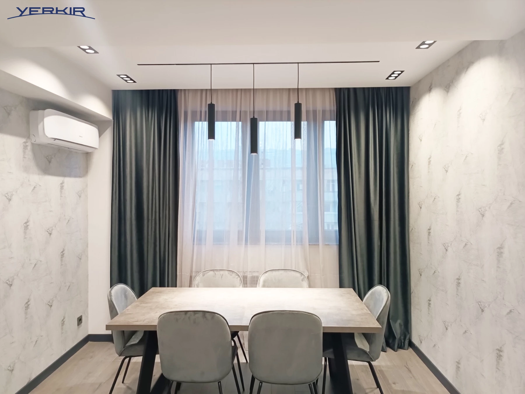 Apartments Code: 9+215388