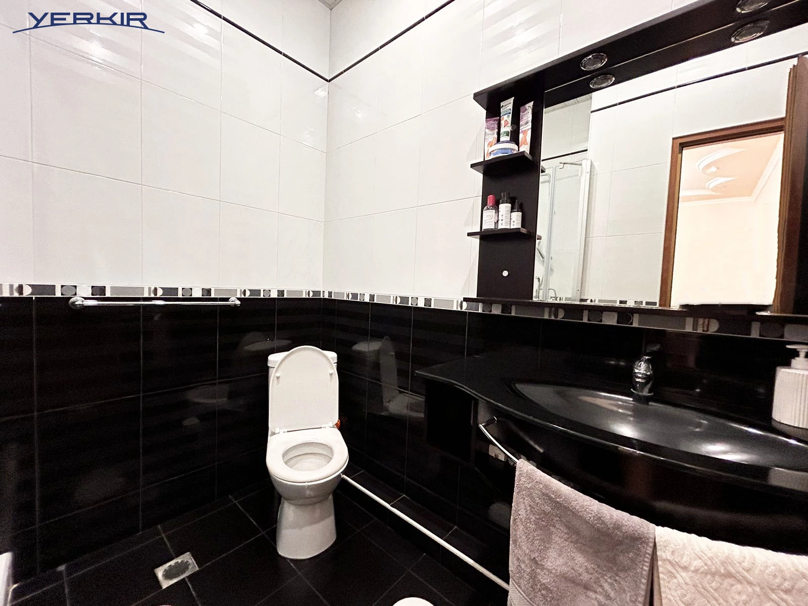 Բնակարաններ Կոդ` 5+217390