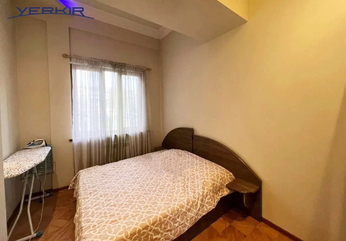 Apartments Code: 5+314479