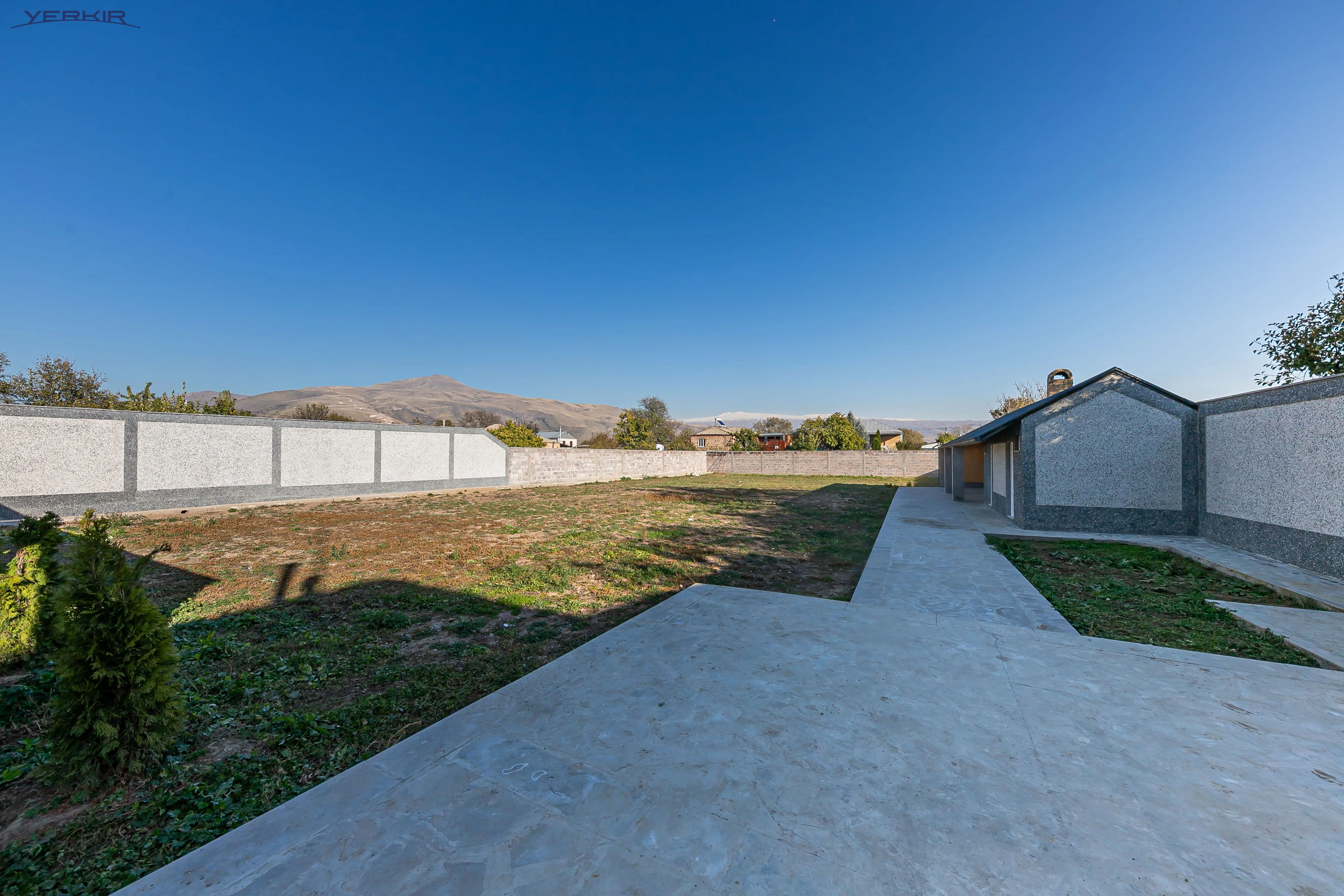 Houses Code: 10+520737