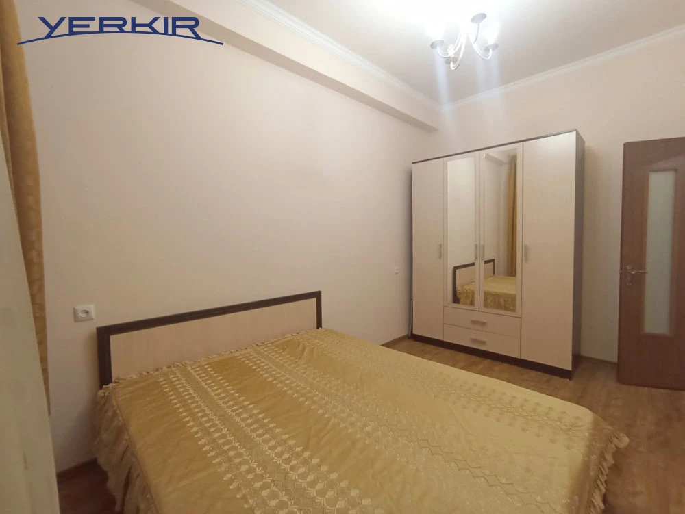 Բնակարաններ Կոդ` 10+208212