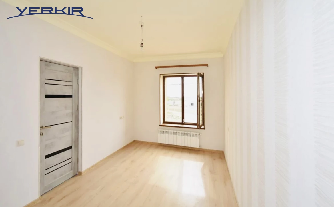 Houses Code: 3+510849