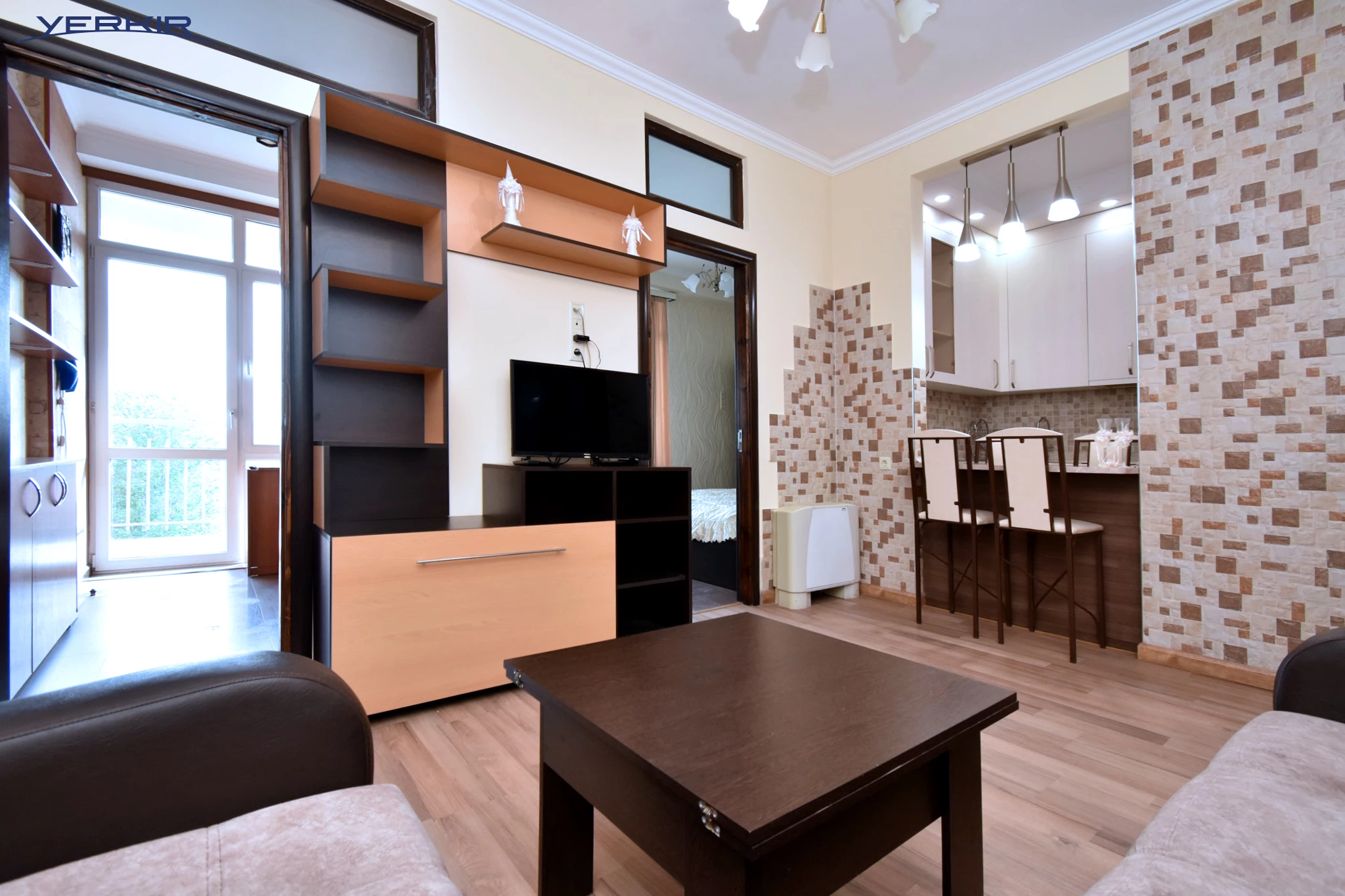 Apartments Code: 10+317820