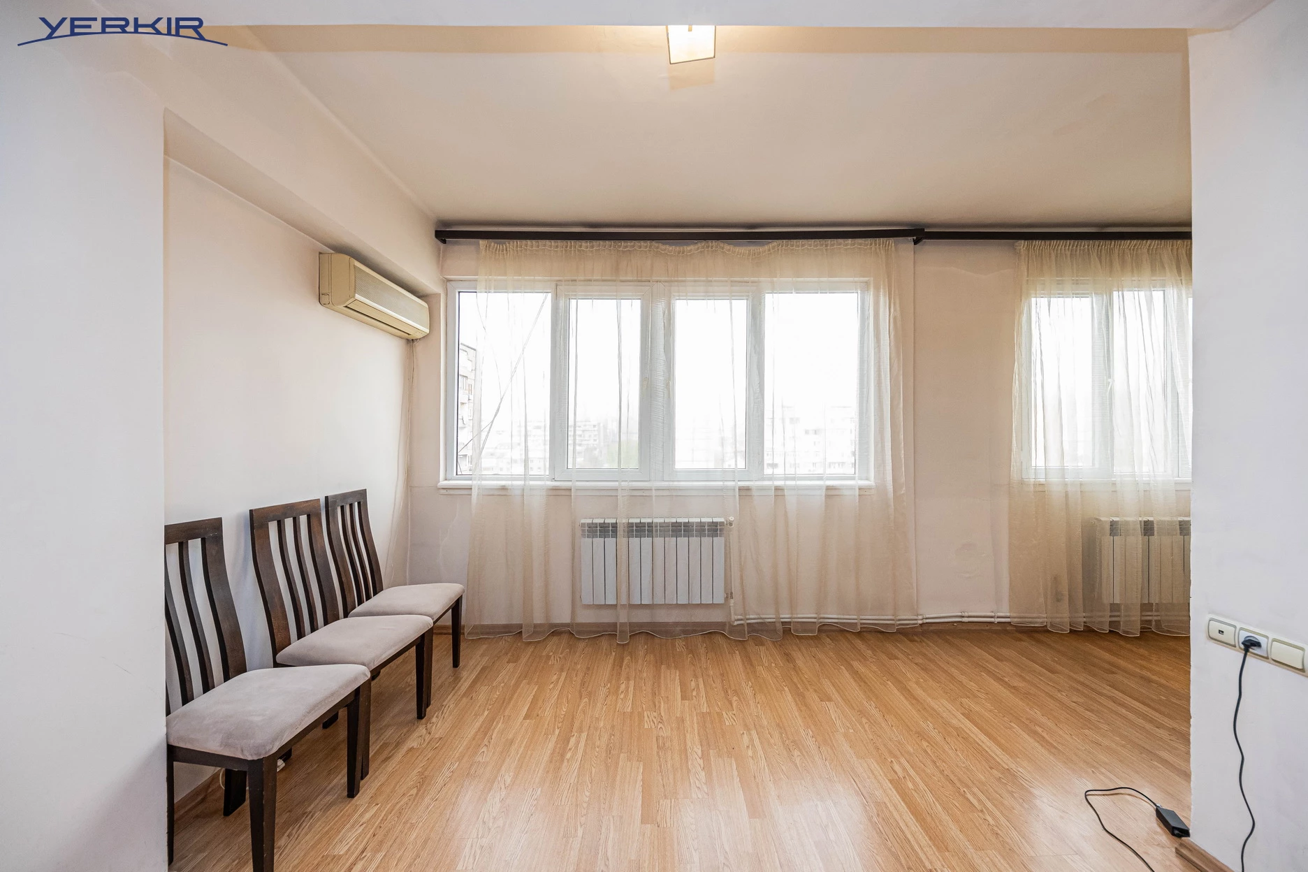 Apartments Code: 4+214514