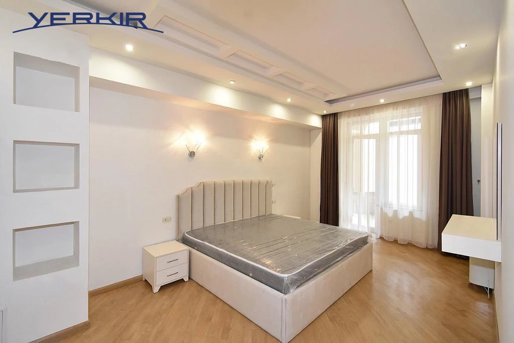 Apartments Code: 5+407711