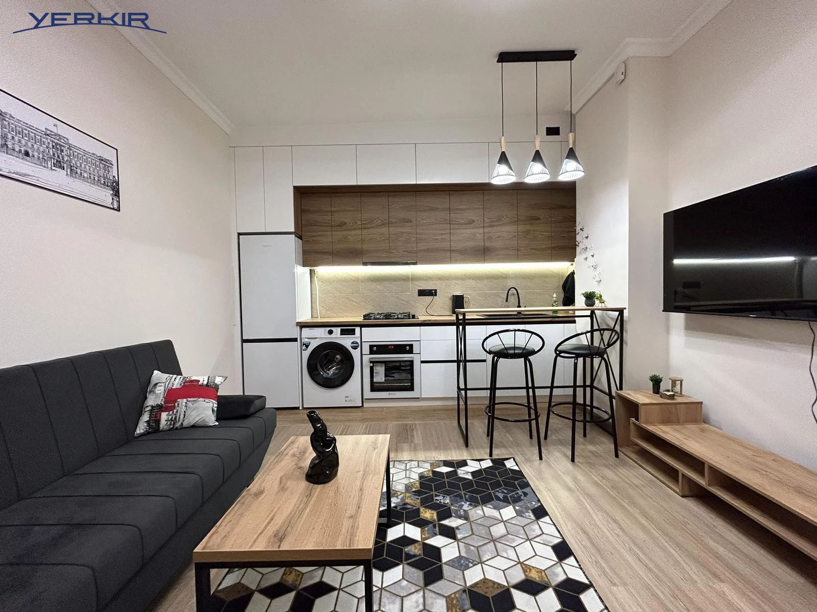 Apartments Code: 5+113140