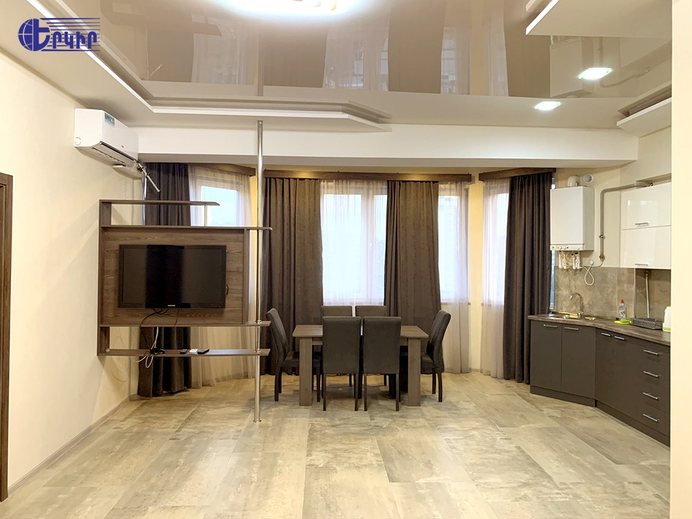 Բնակարաններ Կոդ` 5+301232