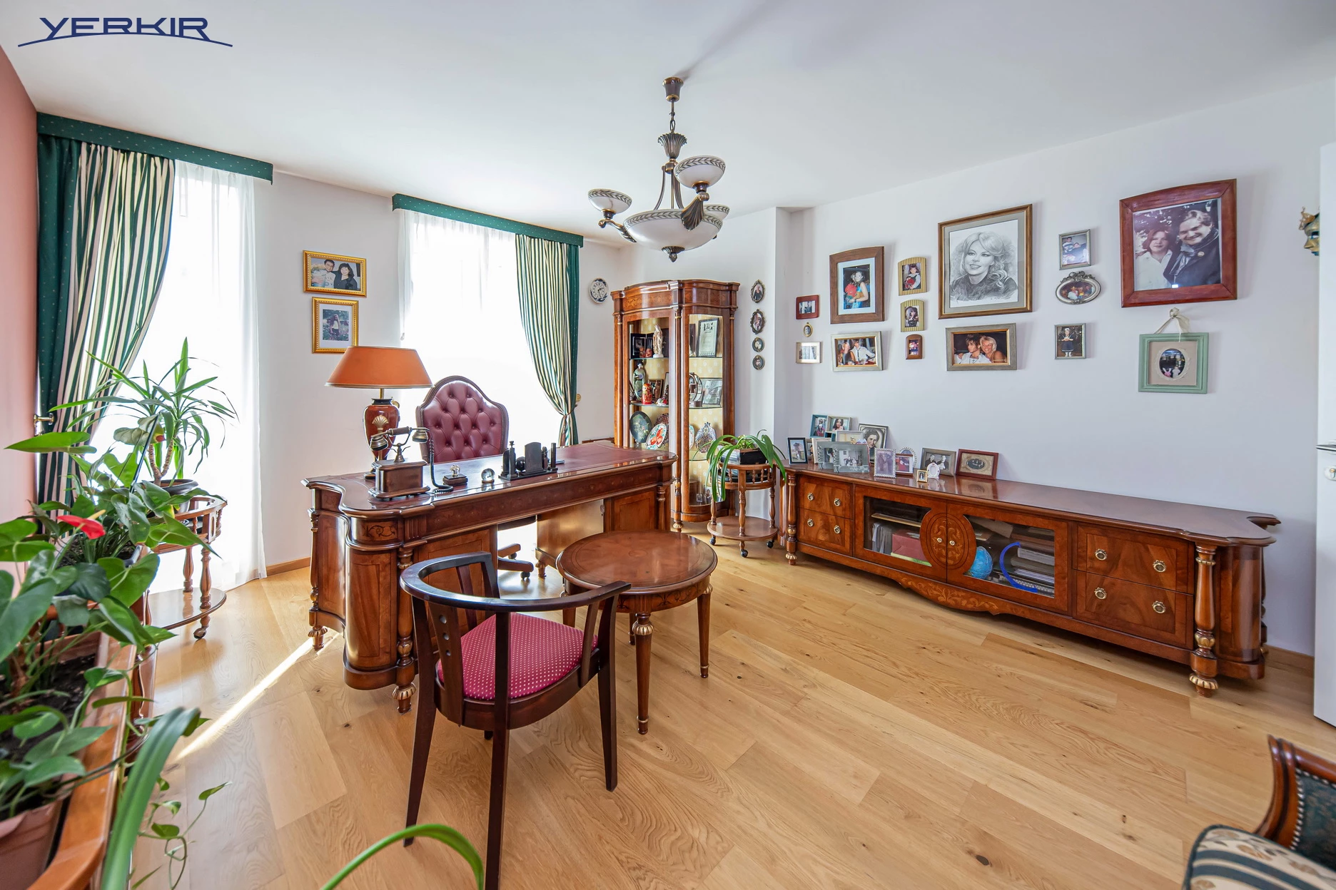 Apartments Code: 10+414072