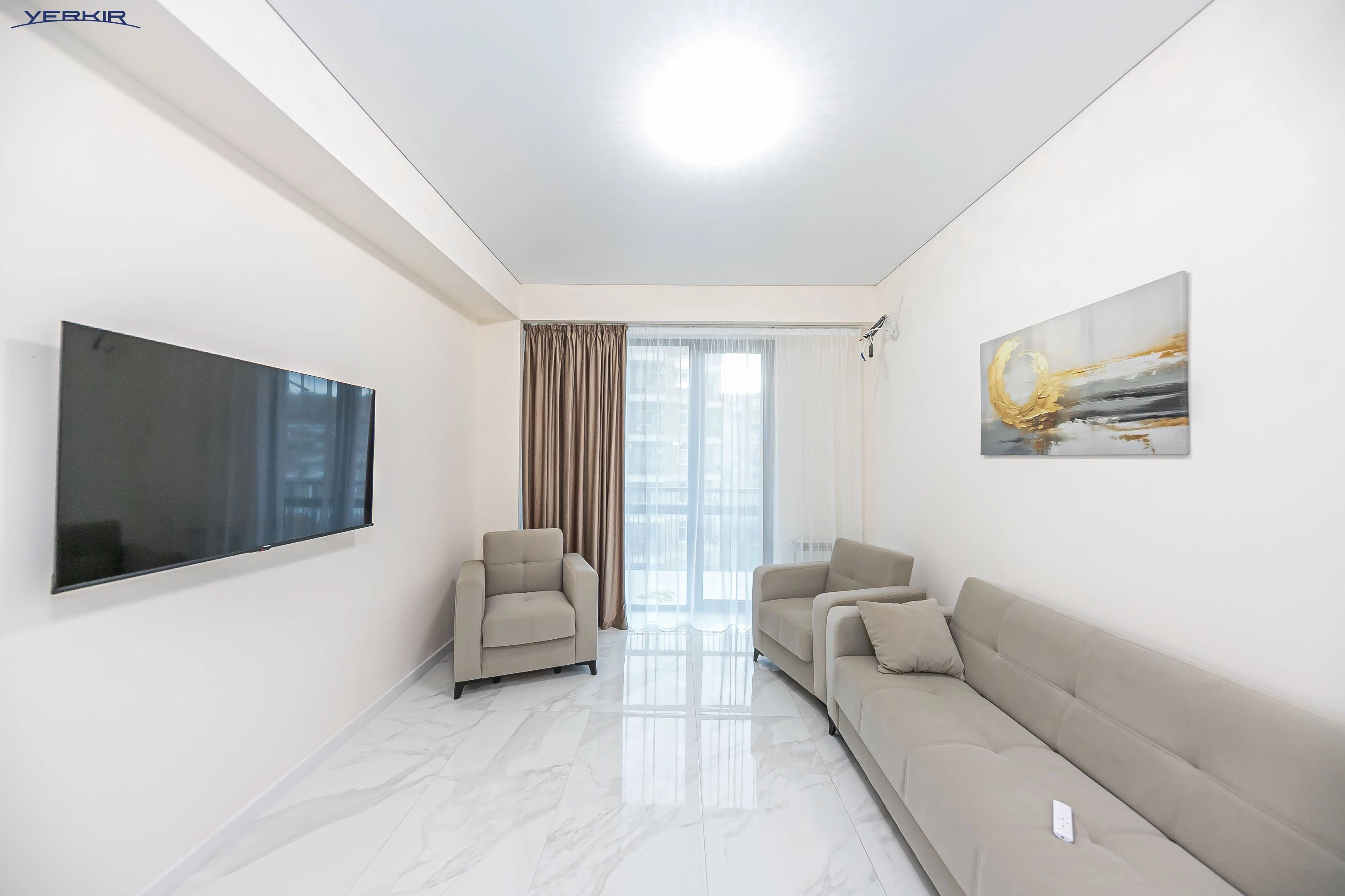 Apartments Code: 9+220480