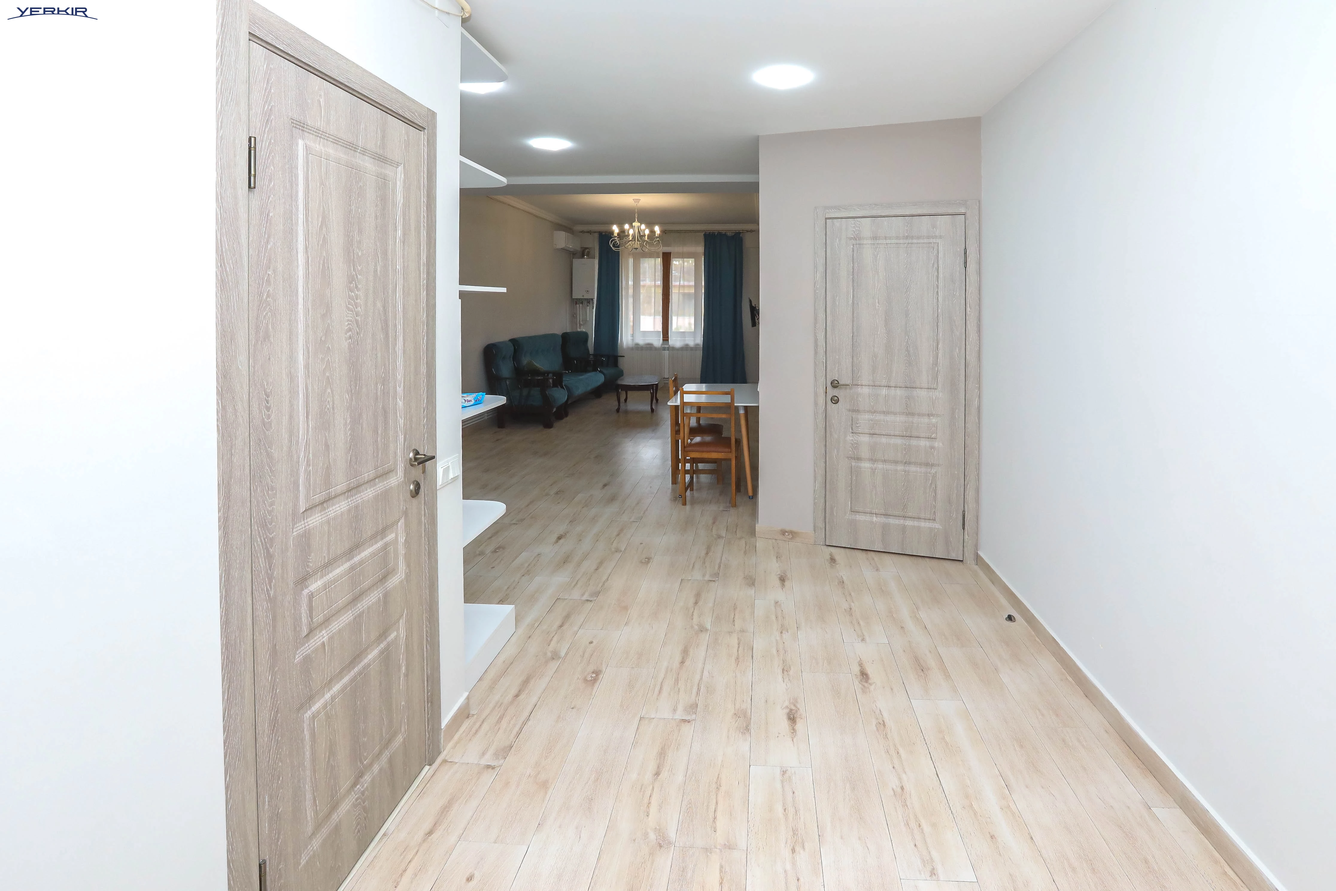 Apartments Code: 10+320598