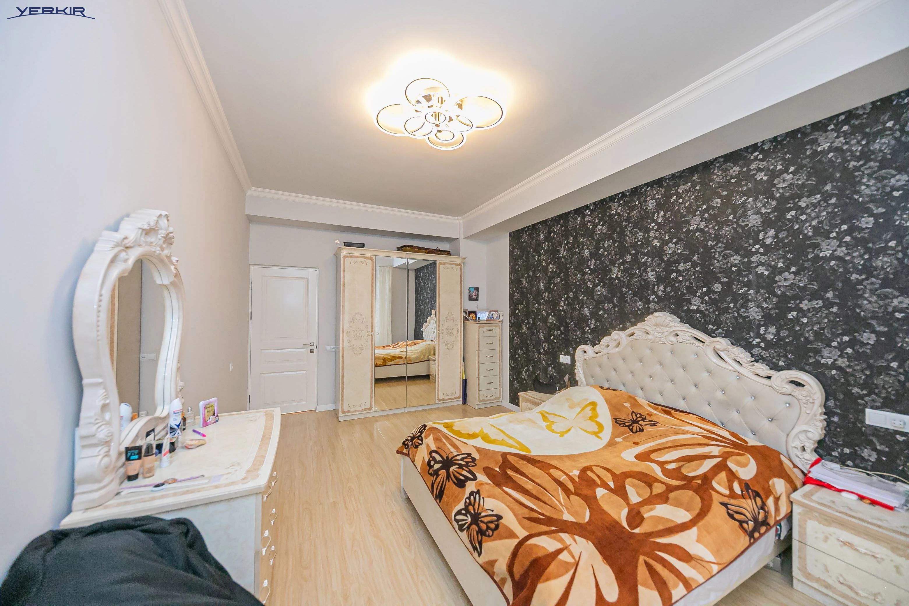 Բնակարաններ Կոդ` 2+420859