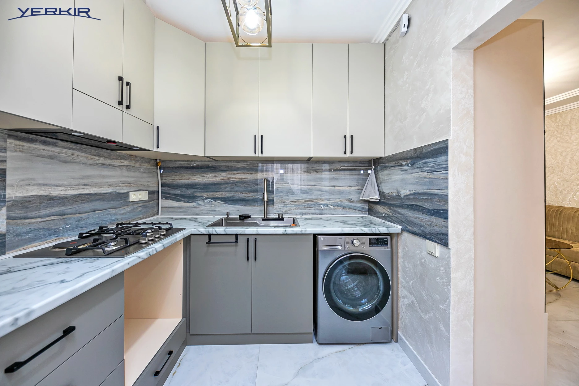 Apartments Code: 5+218071