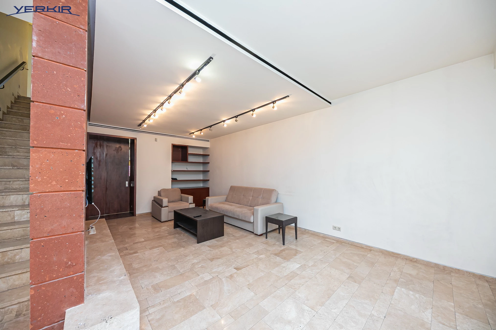 Առանձնատներ Կոդ` 5+519027