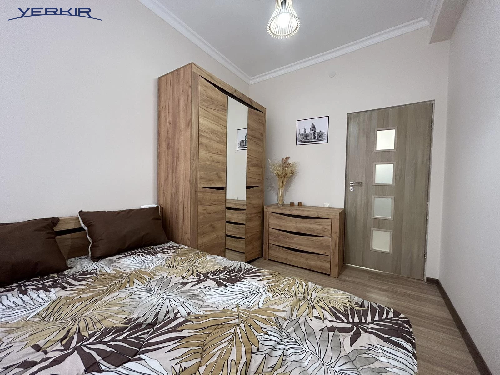 Apartments Code: 5+113140