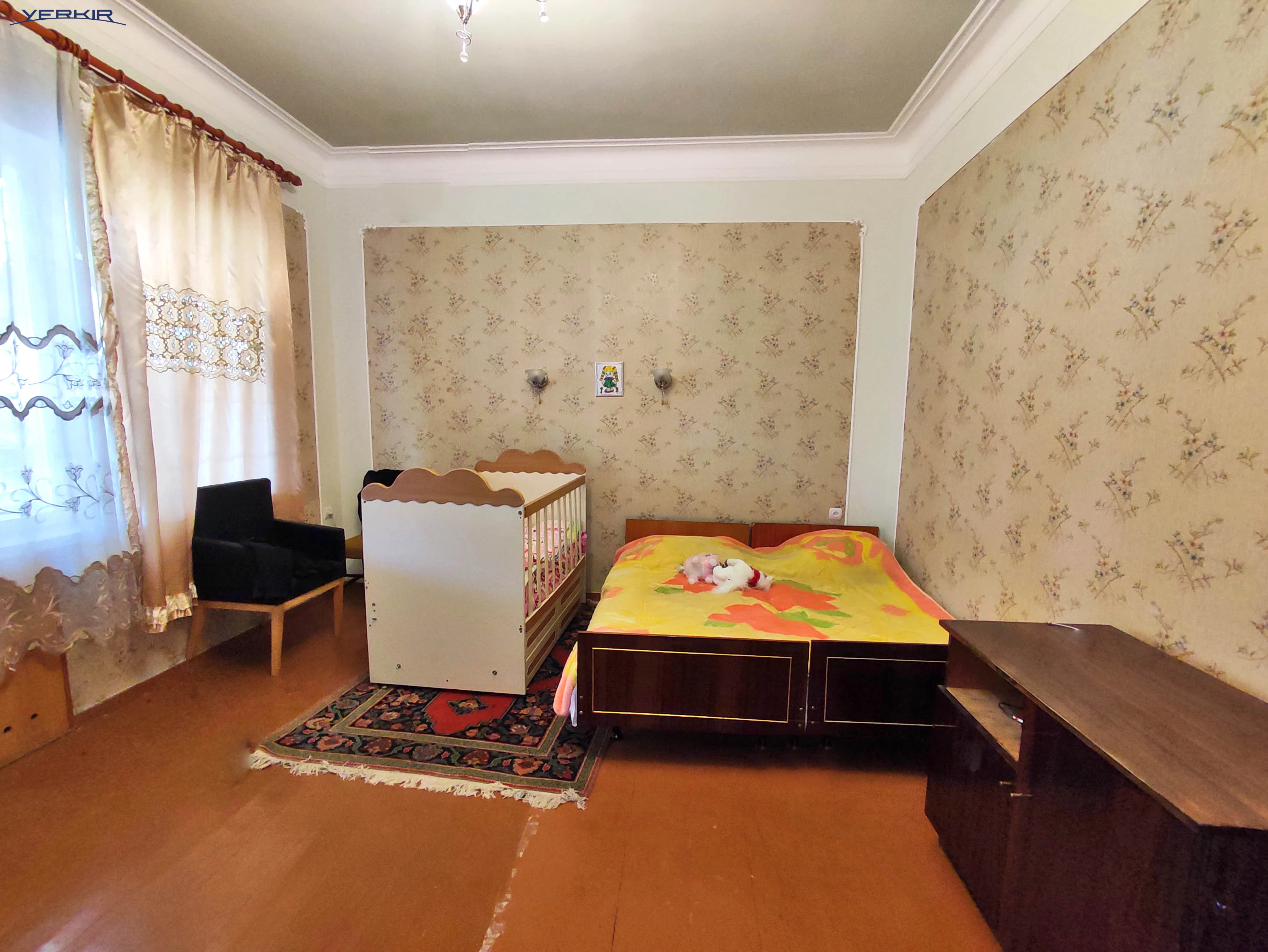 Առանձնատներ Կոդ` 4+511037