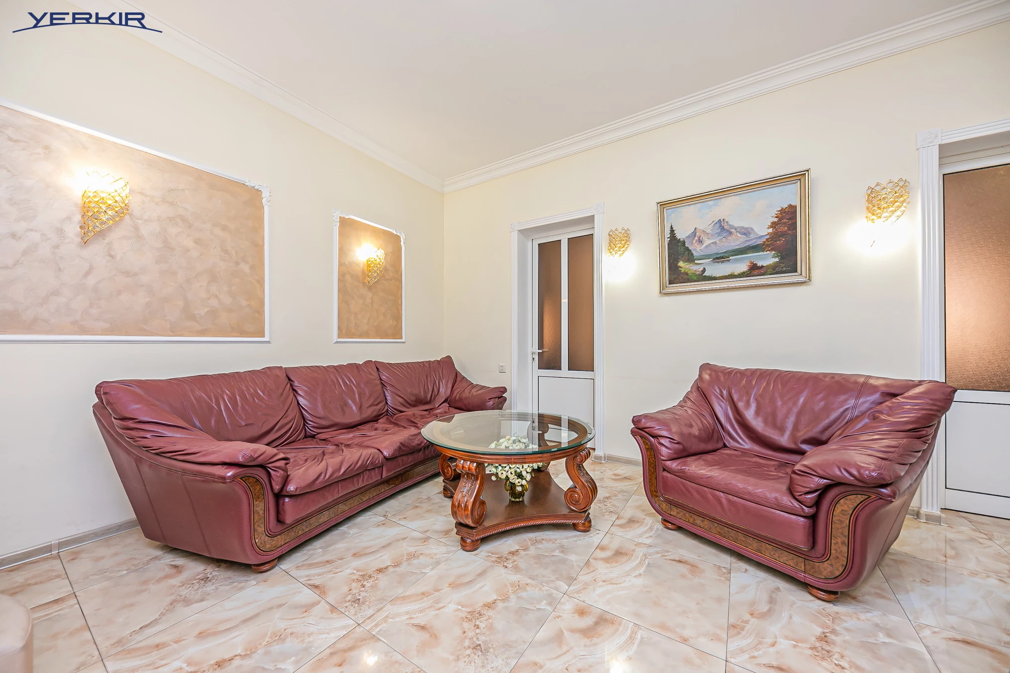 Apartments Code: 5+418984