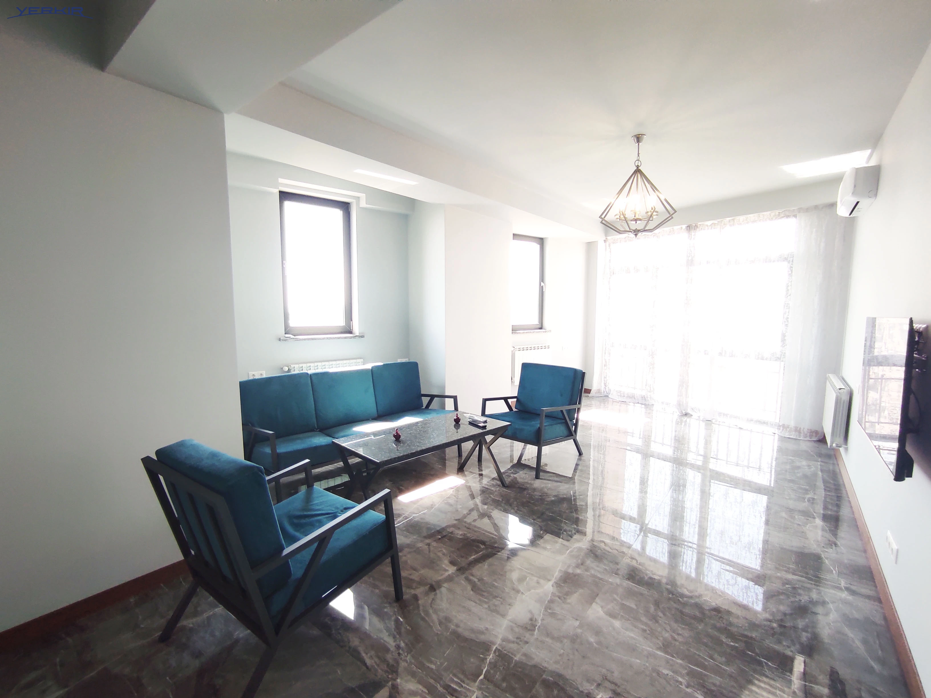 Apartments Code: 5+411176