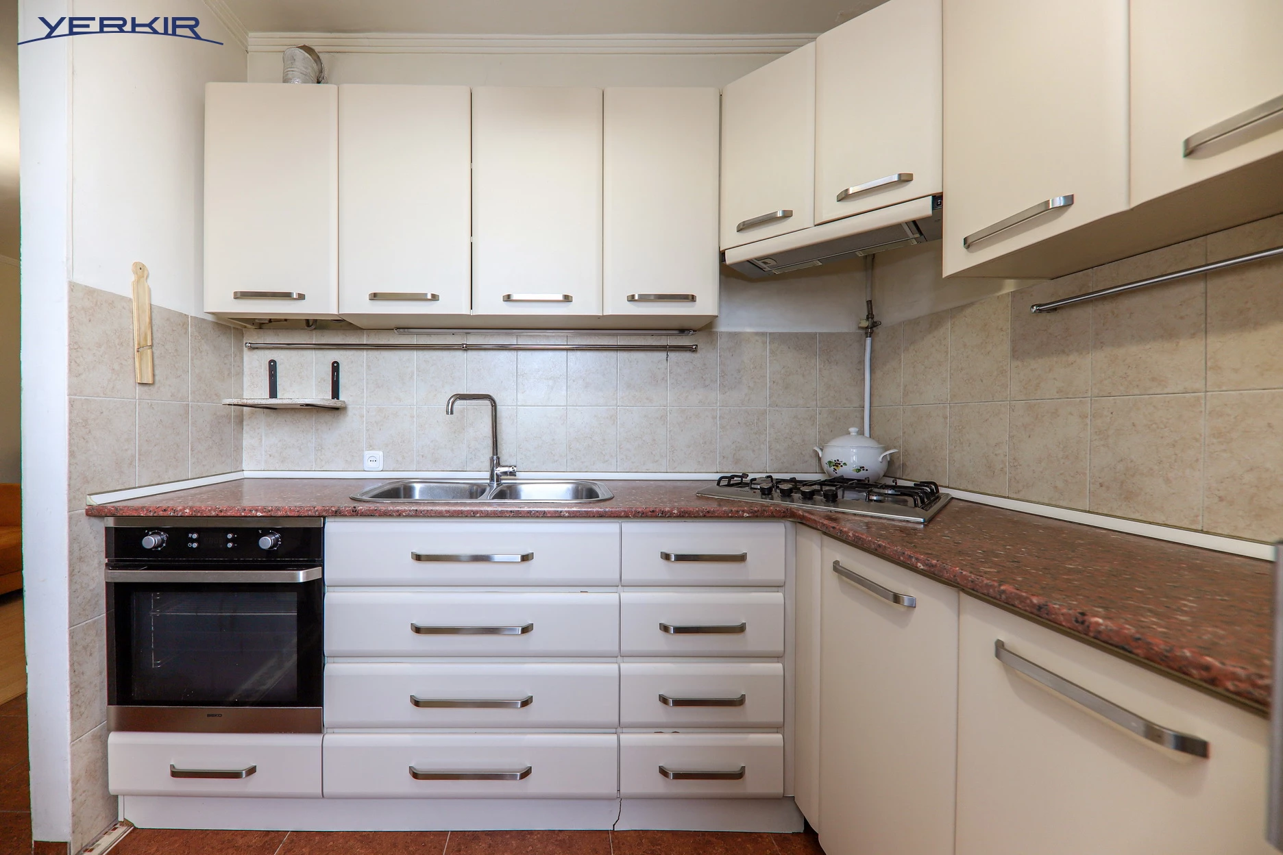 Apartments Code: 4+213951