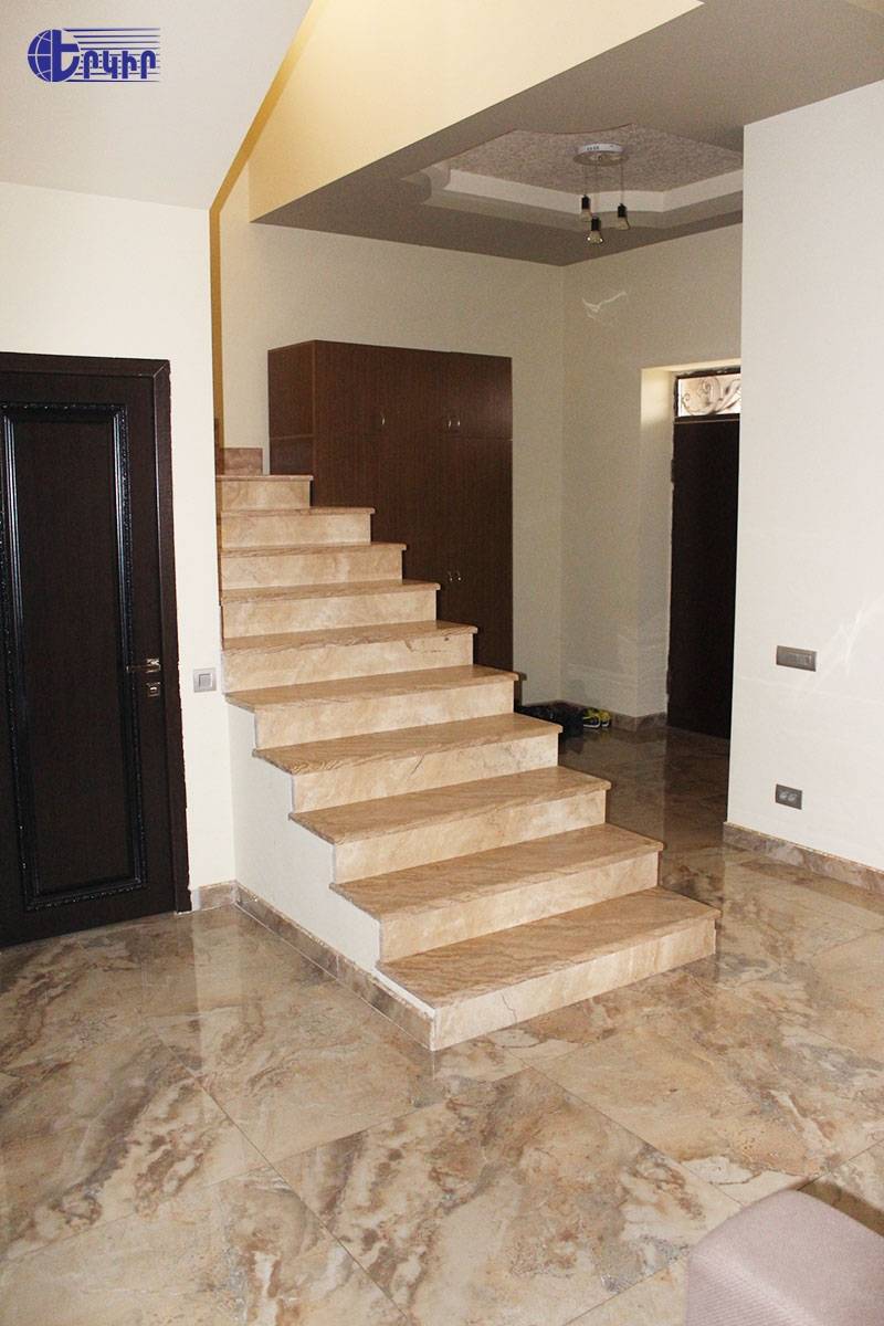 Առանձնատներ Կոդ` 6+50799