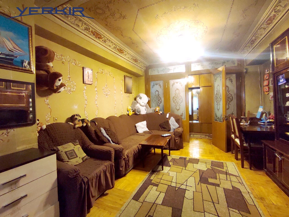 Բնակարաններ Կոդ` 10+208281