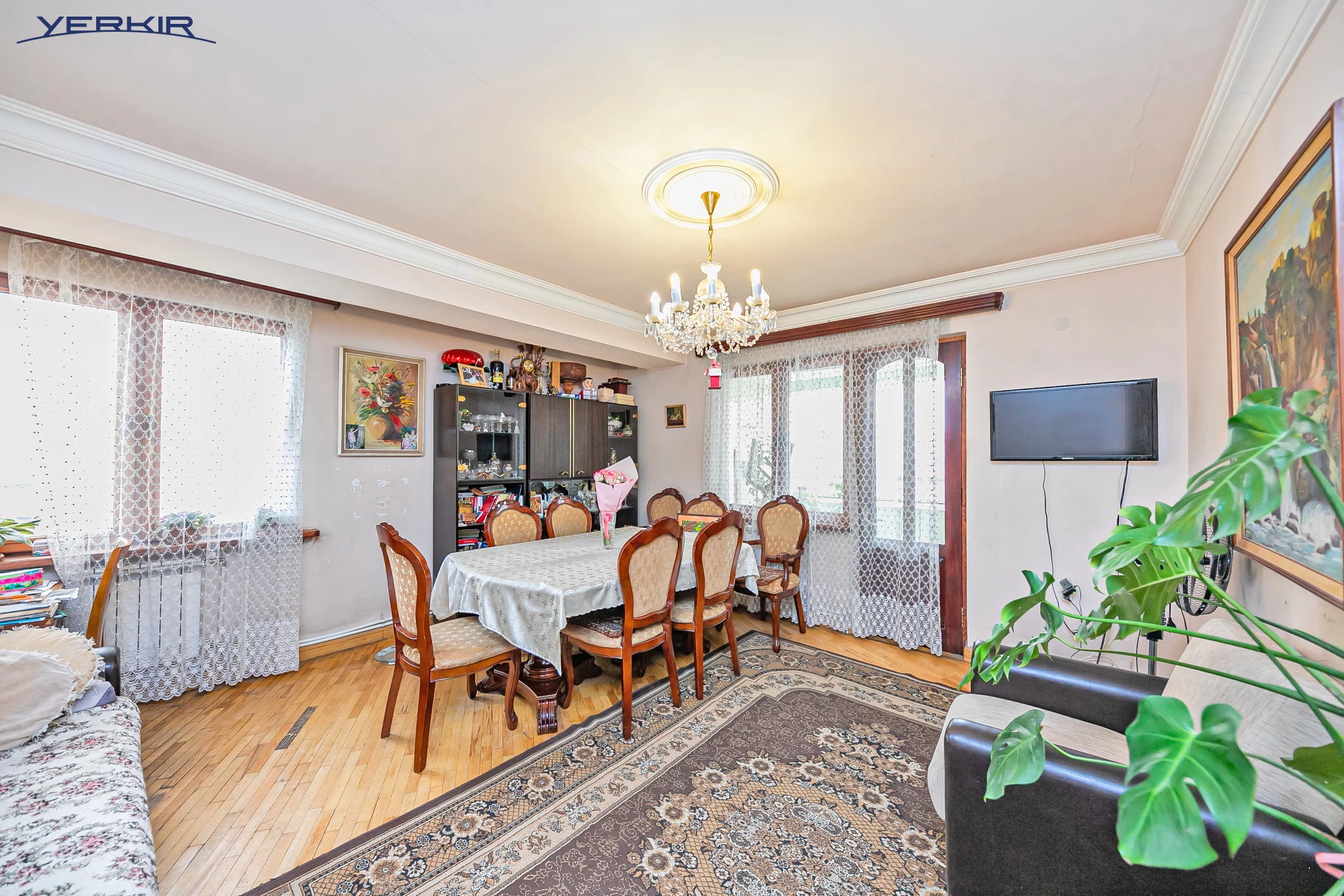 Apartments Code: 10+31298