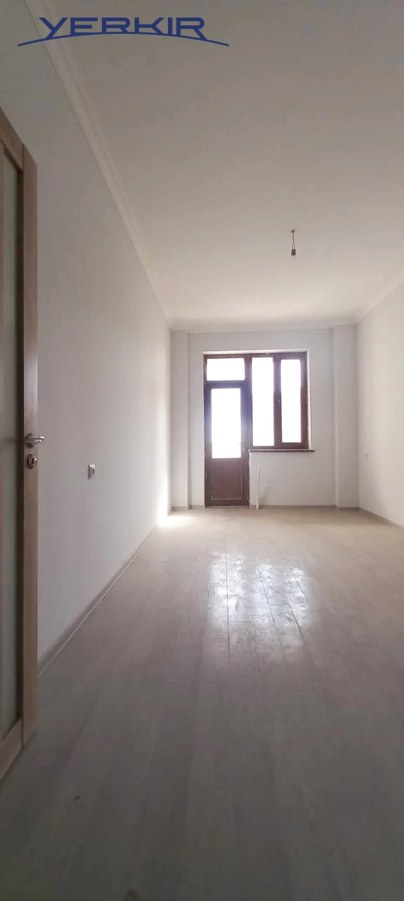 Բնակարաններ Կոդ` 3+4953468