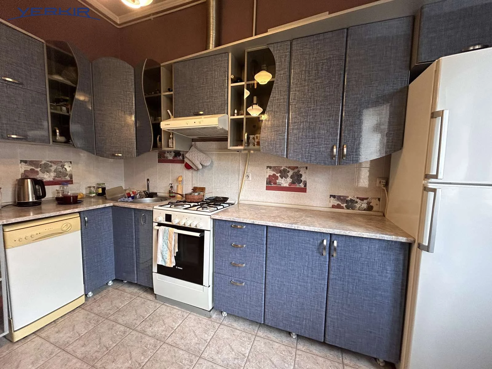 Apartments Code: 5+208681