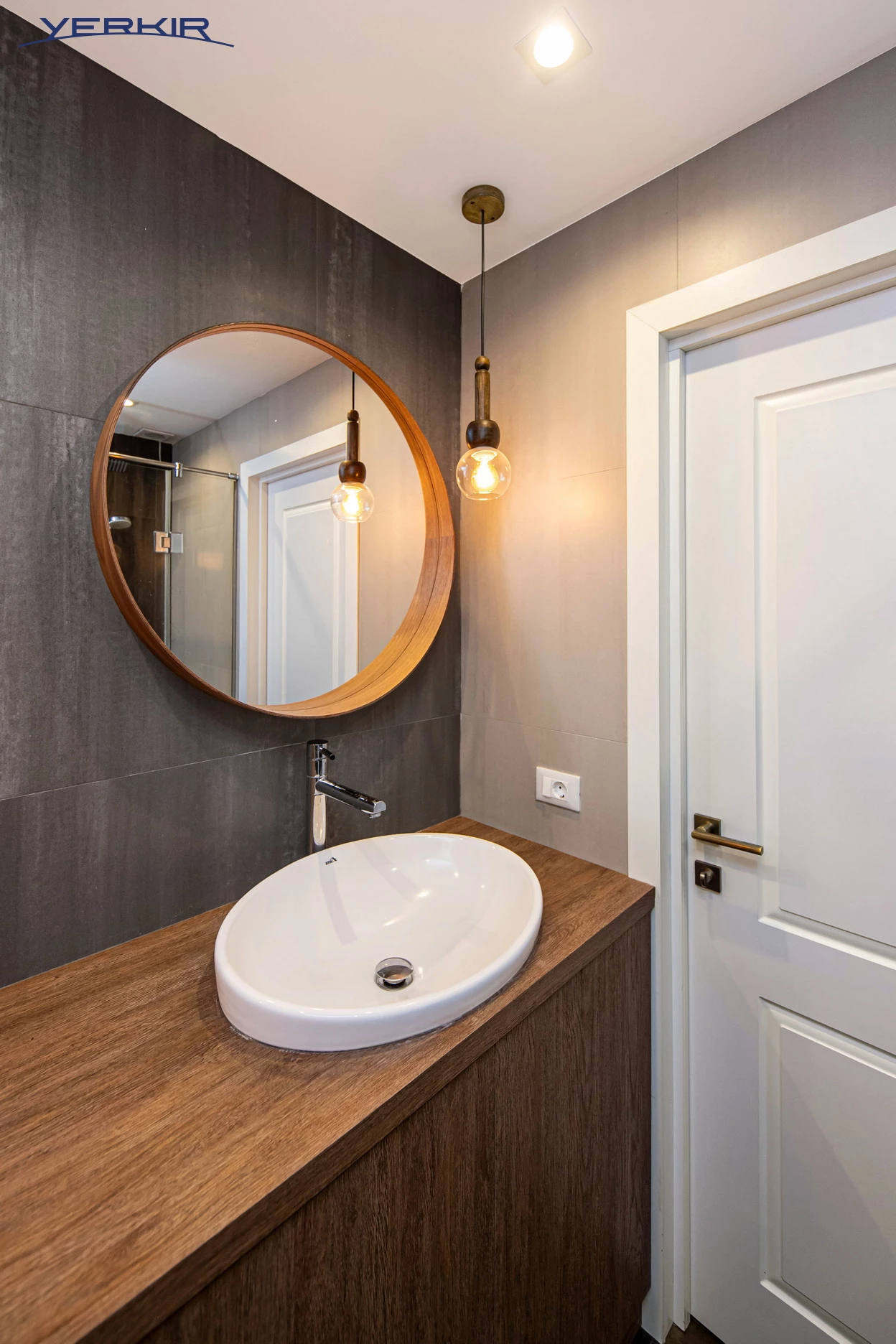 Apartments Code: 5+212098