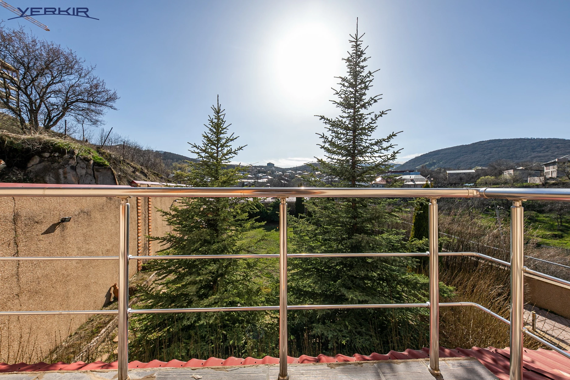 Առանձնատներ Կոդ` 5+517529