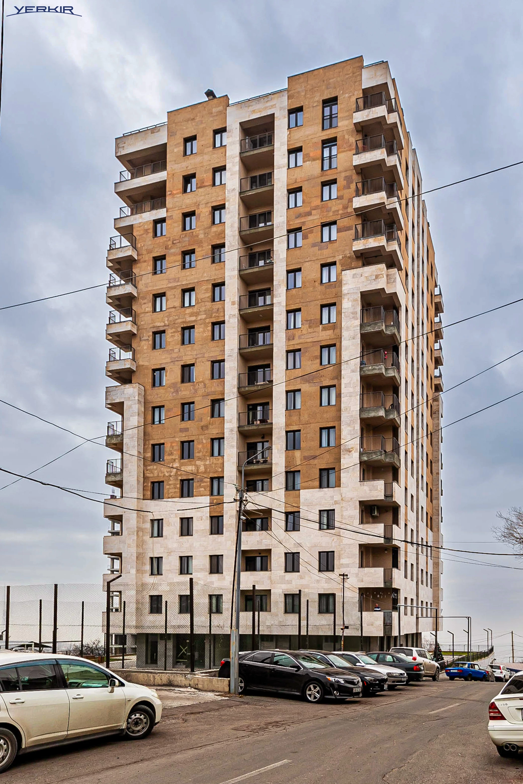 Apartments Code: 5+415188