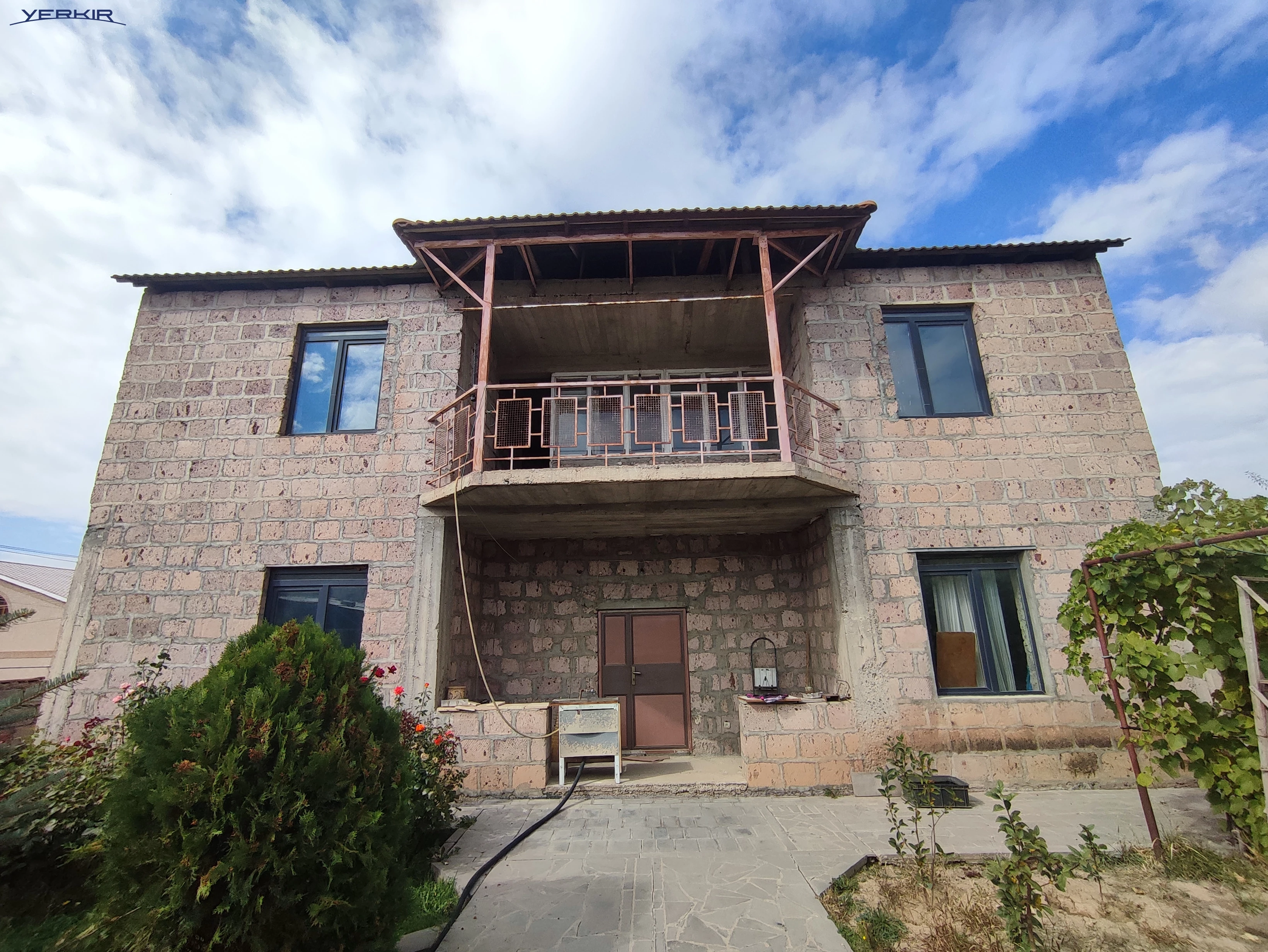 Houses Code: 9+513648