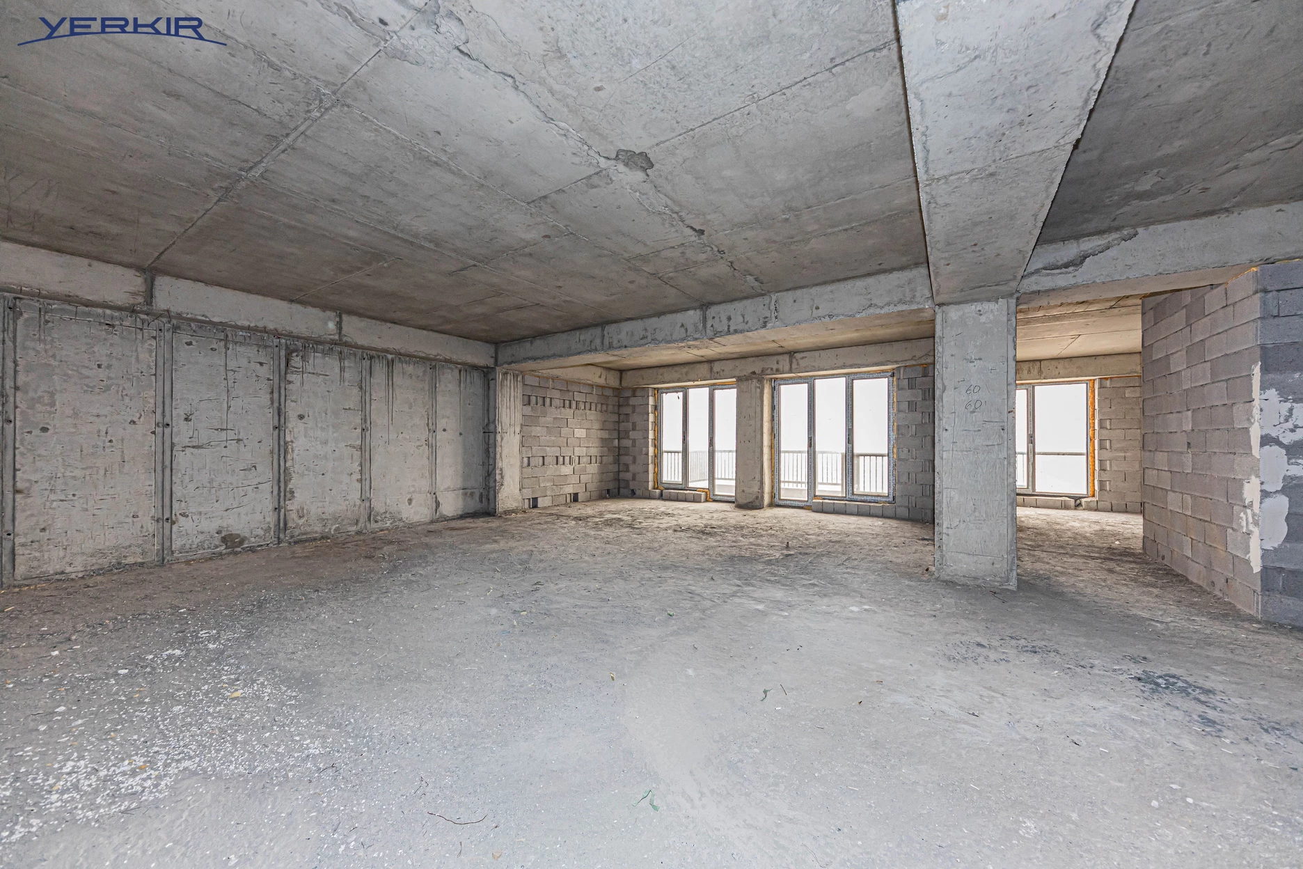 Apartments Code: 5+314903