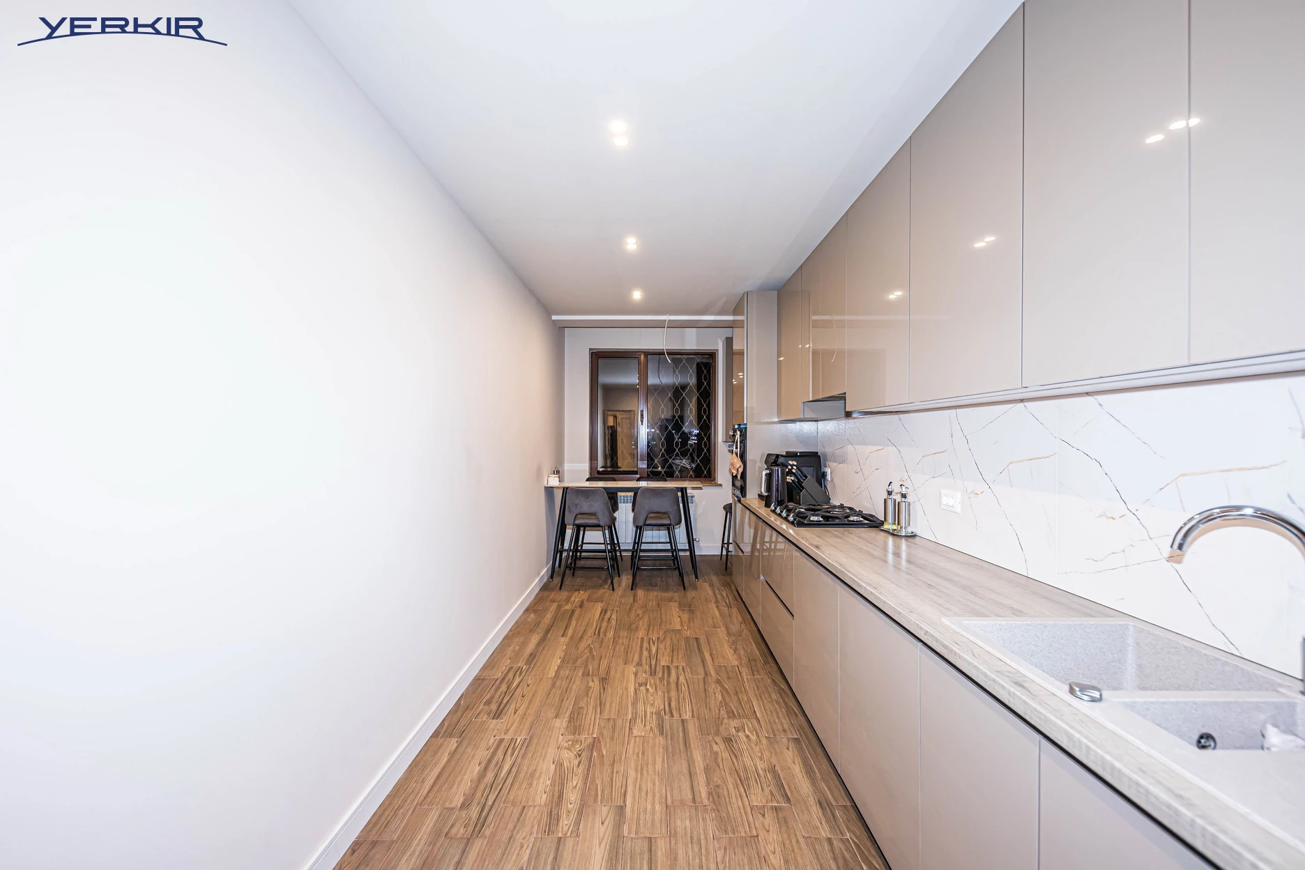 Квартиры Код 5+314229