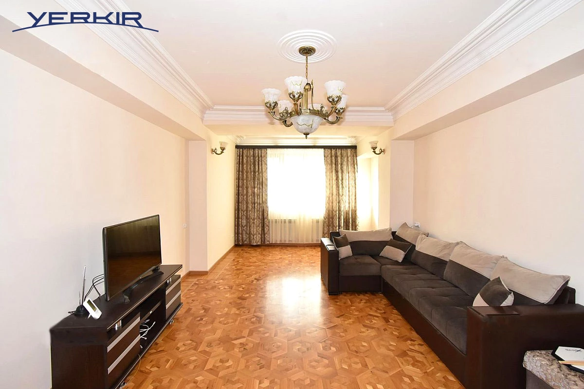 Apartments Code: 9+3241196