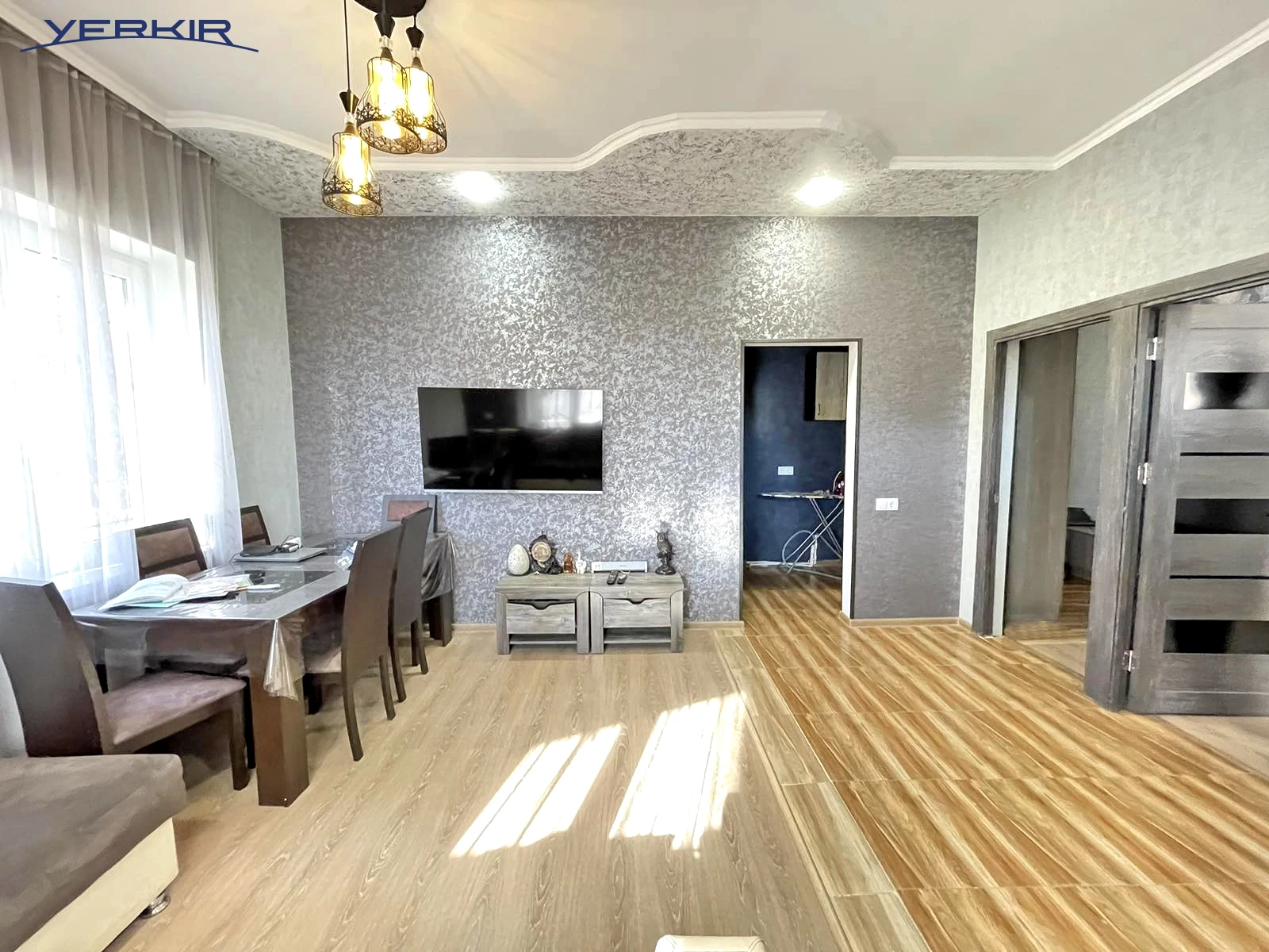 Առանձնատներ Կոդ` 3+513438