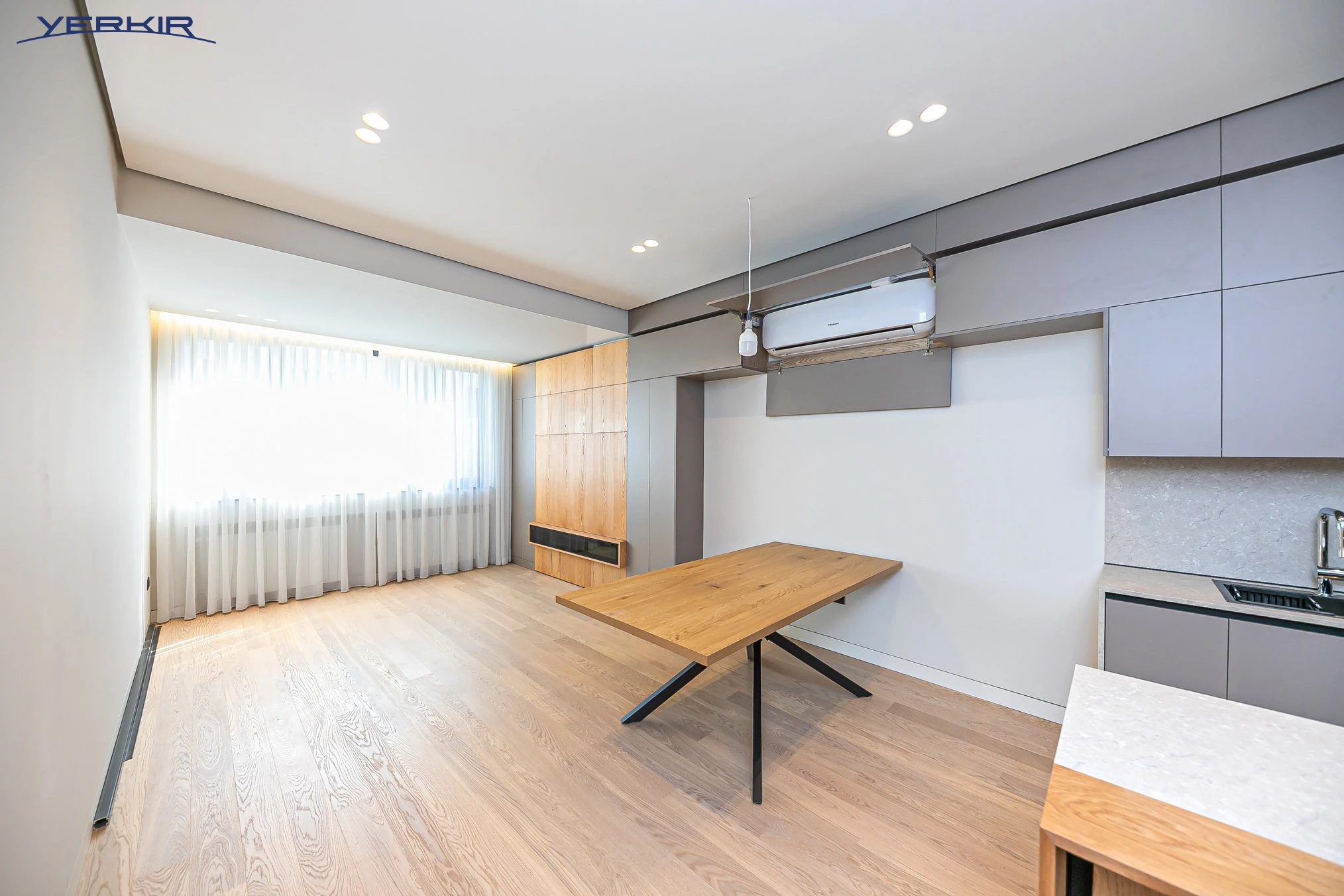 Apartments Code: 9+319324