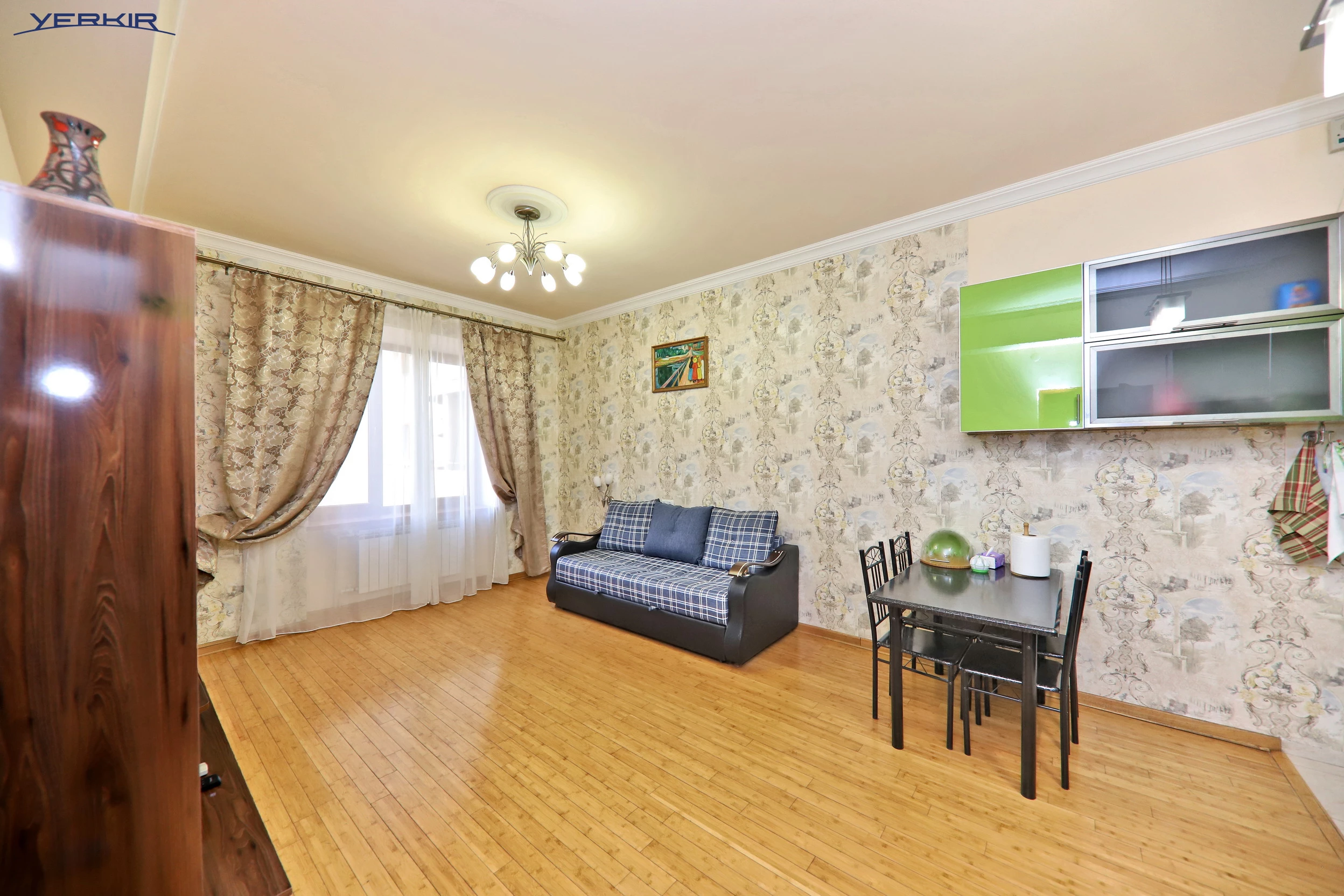 Apartments Code: 5+216518