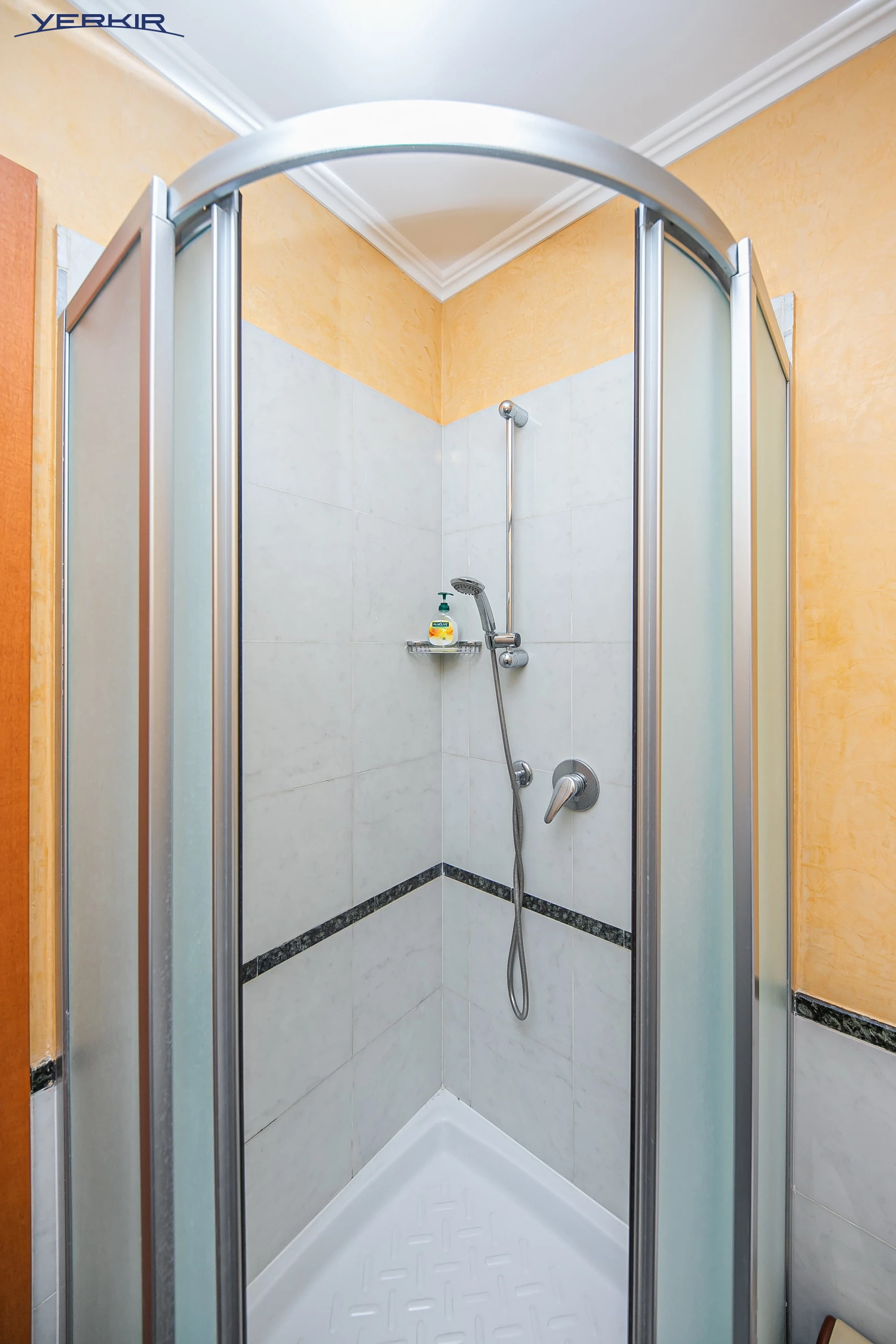 Квартиры Код 5+318404