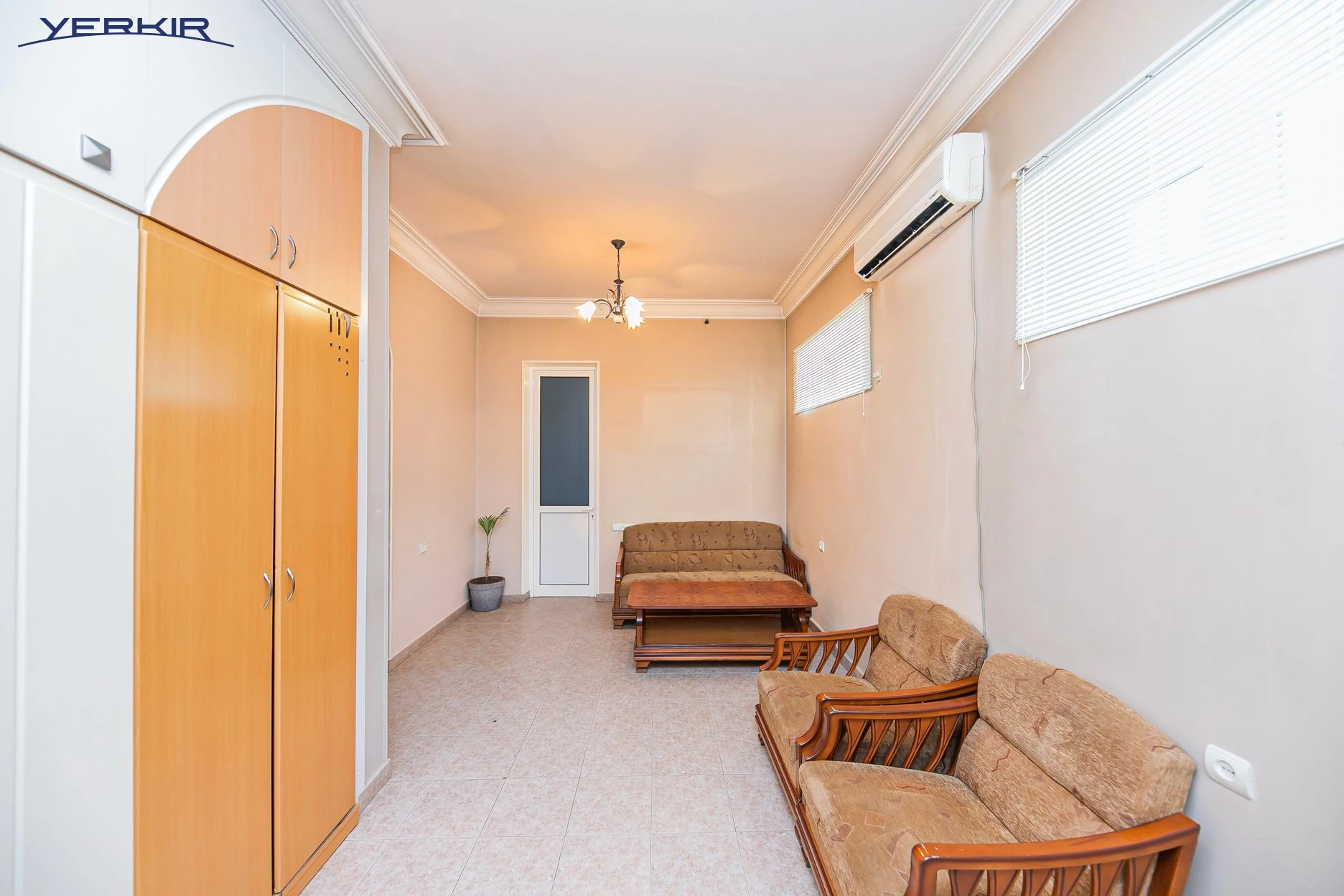 Առանձնատներ Կոդ` 8+518044