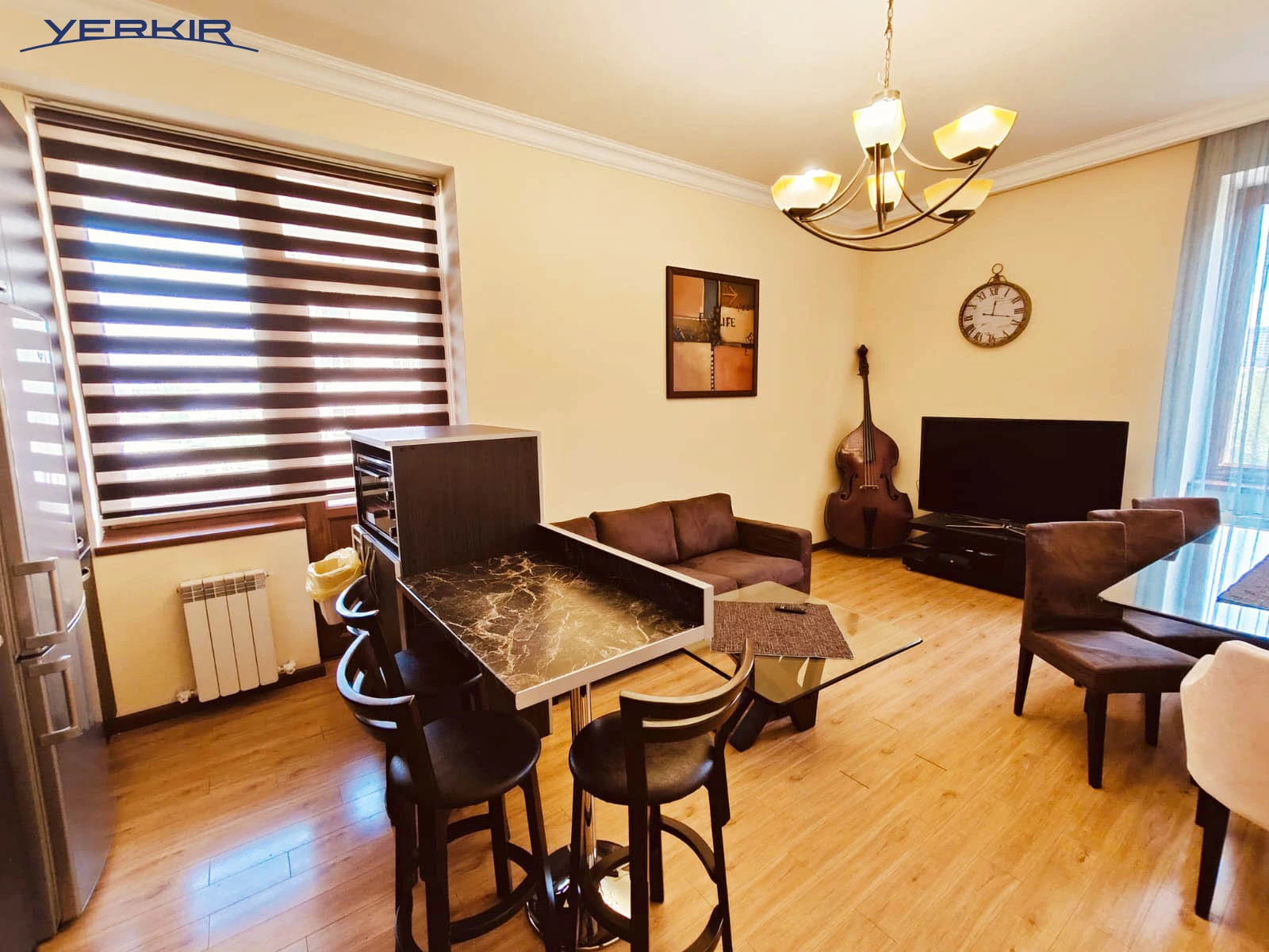 Apartments Code: 9+217716