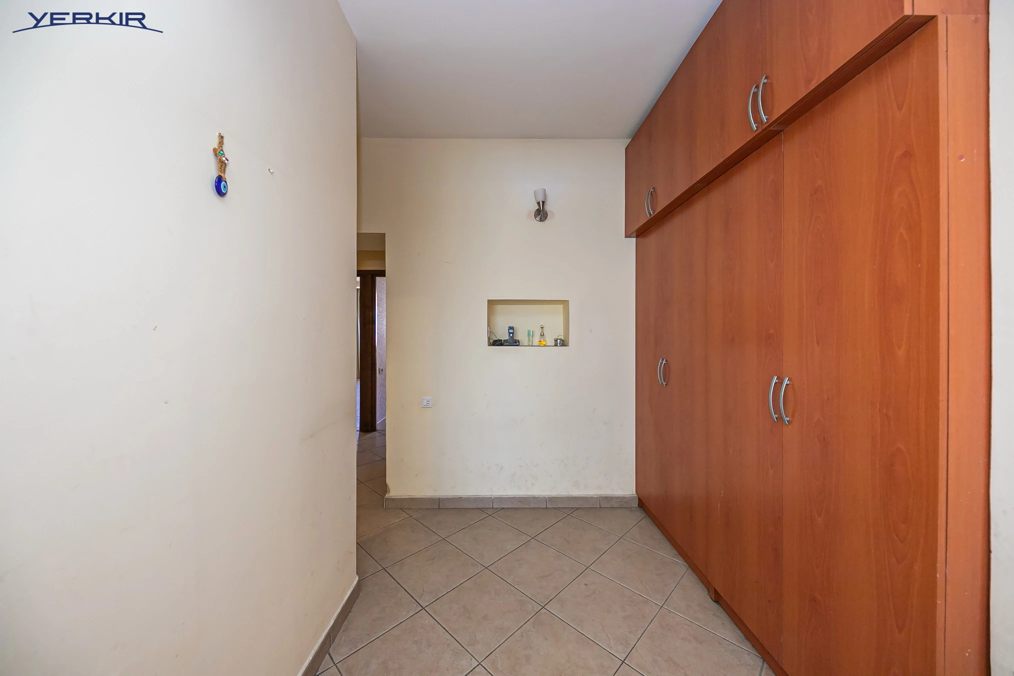 Apartments Code: 5+819431