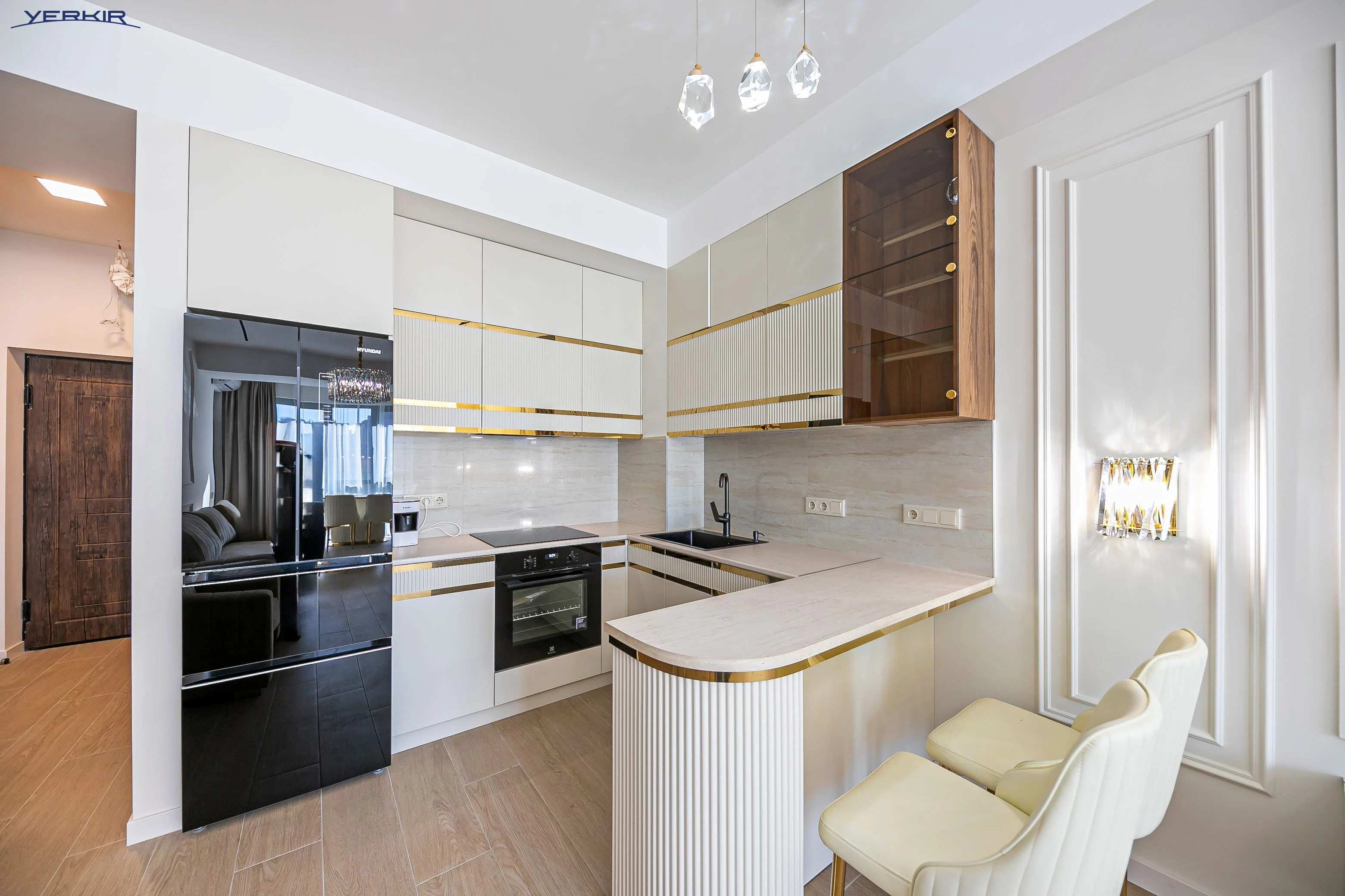 Apartments Code: 9+220348