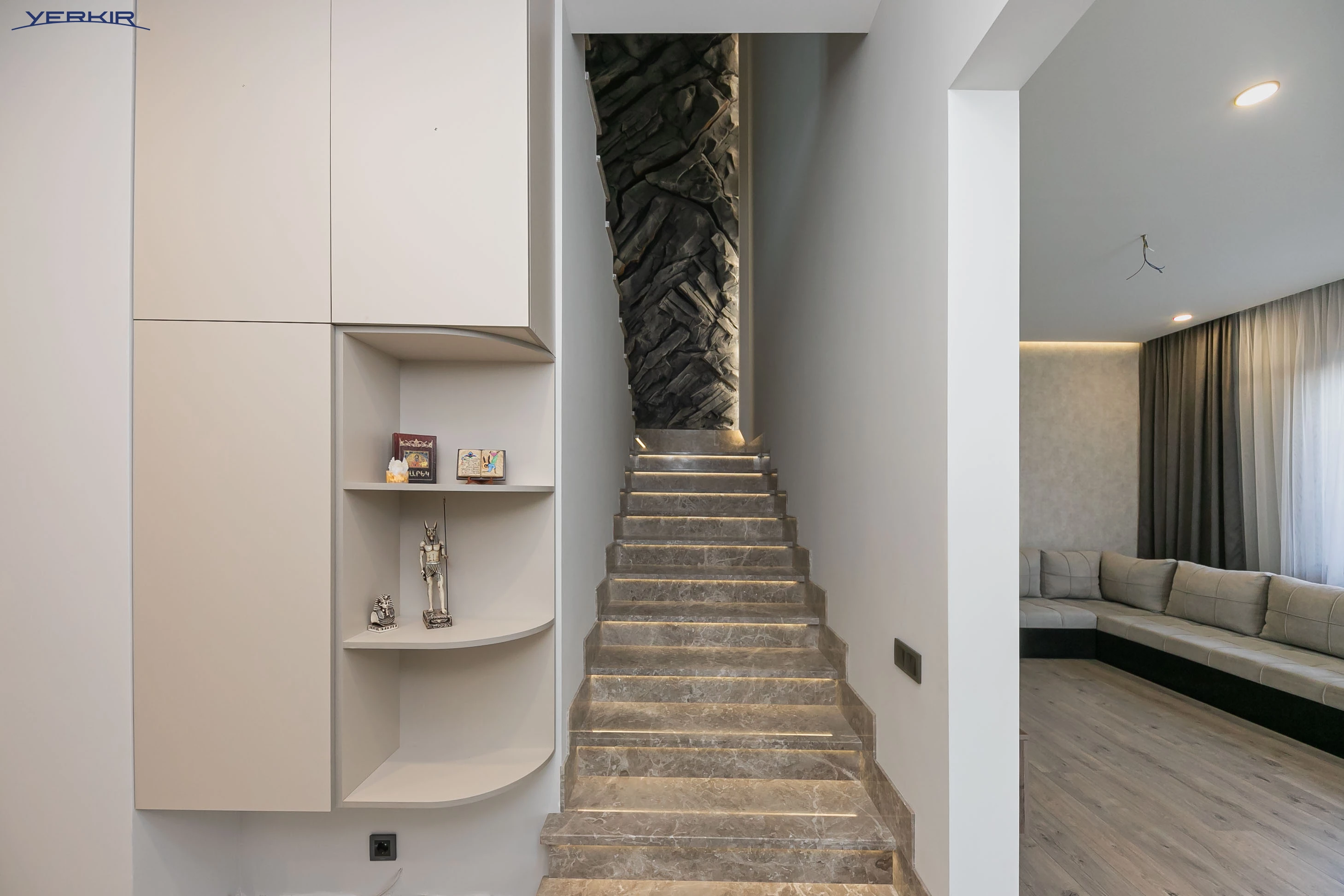 Առանձնատներ Կոդ` 10+521157