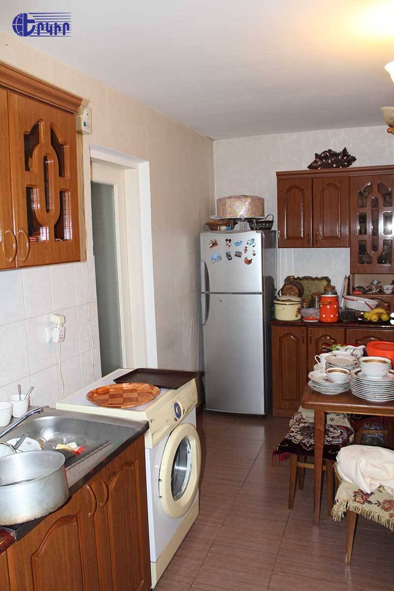 Առանձնատներ Կոդ` 4+50775