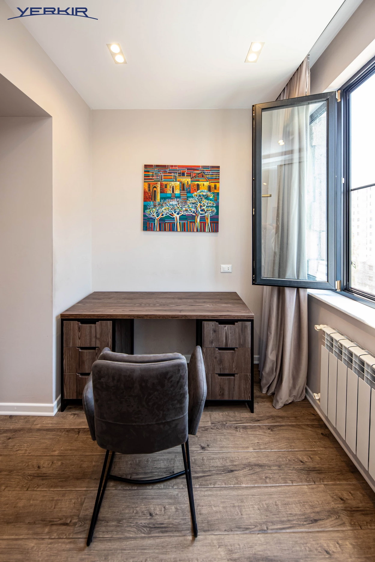 Apartments Code: 5+212098