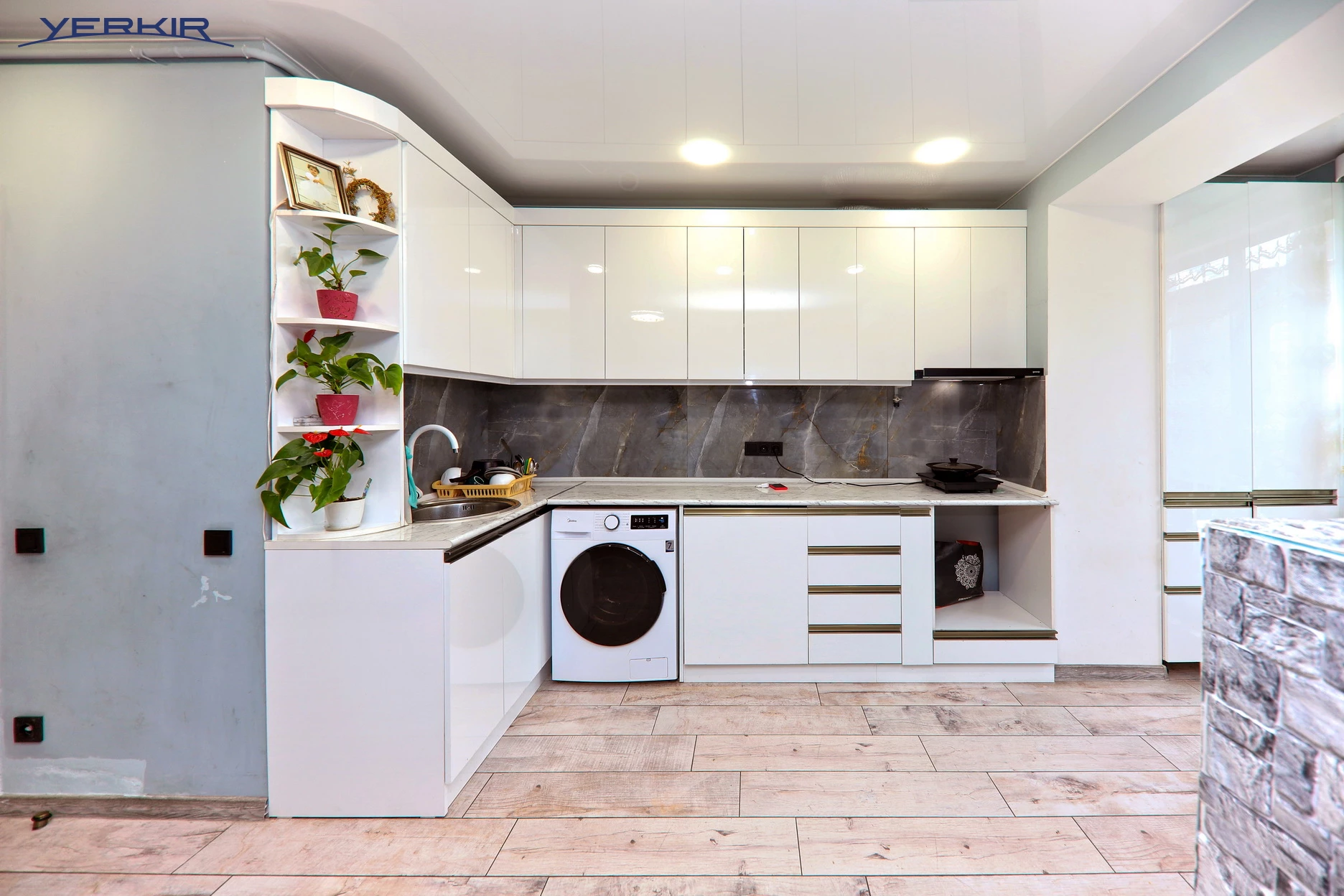 Apartments Code: 4+211587