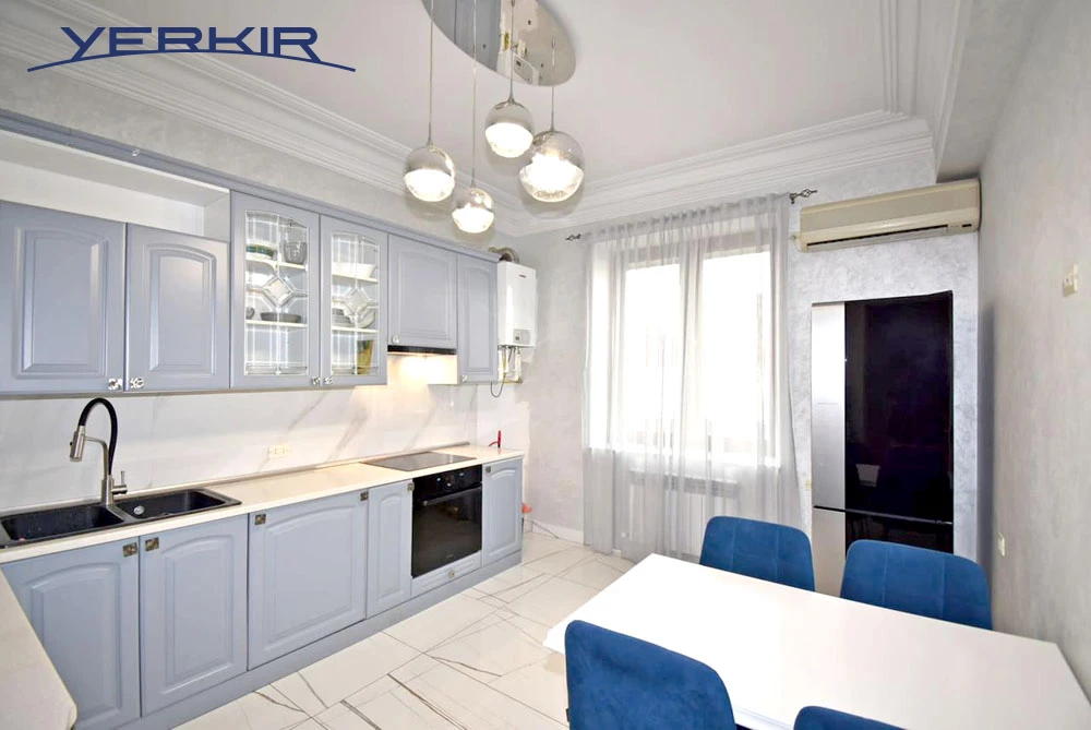 Apartments Code: 9+809035