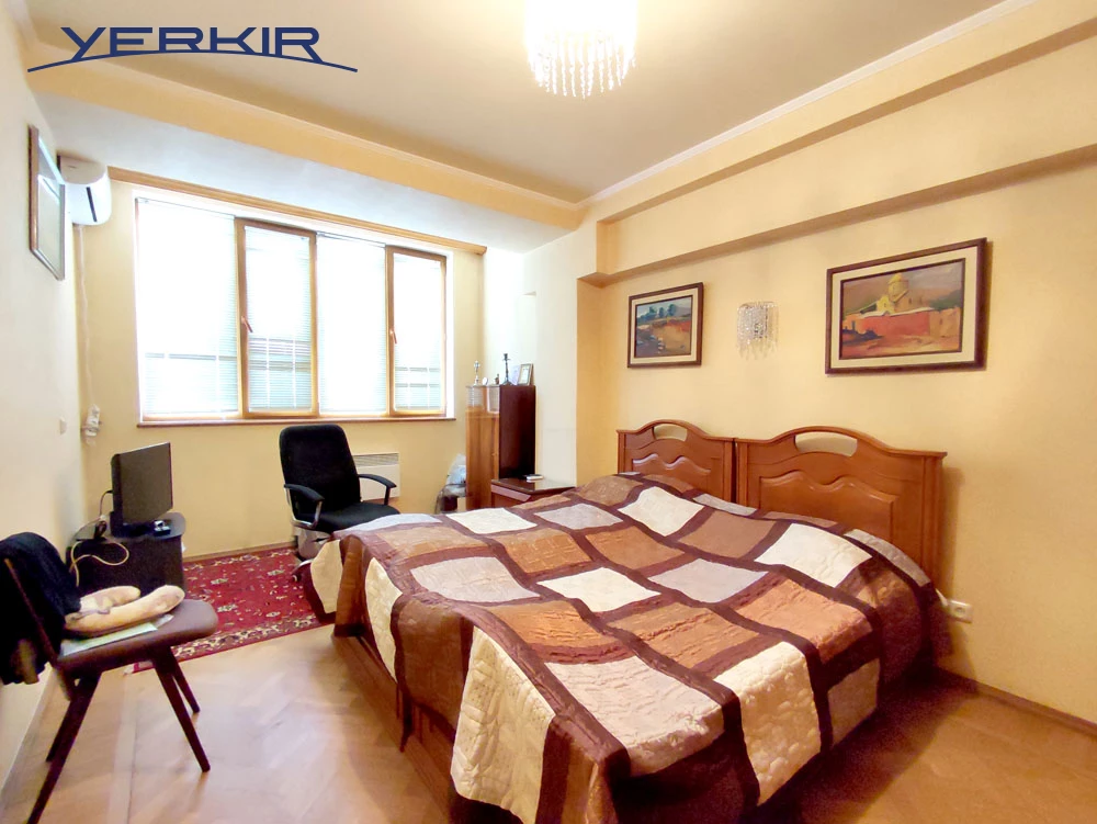 Apartments Code: 10+319299